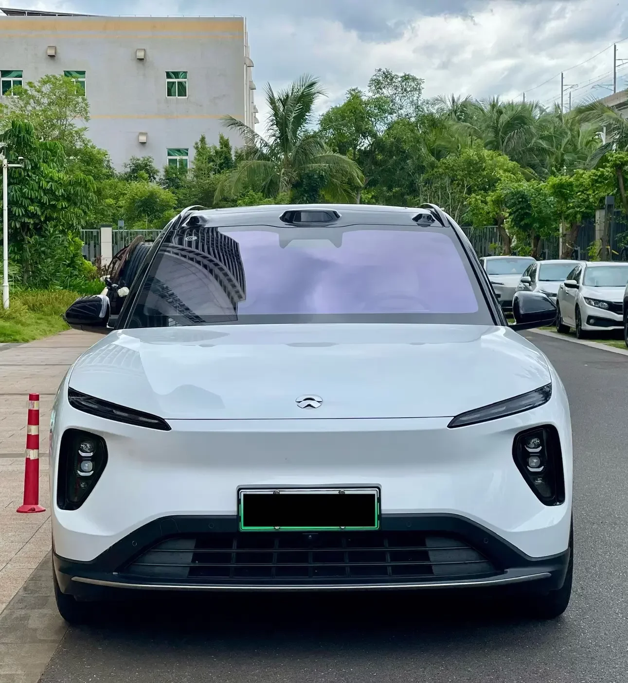 NIO ES6