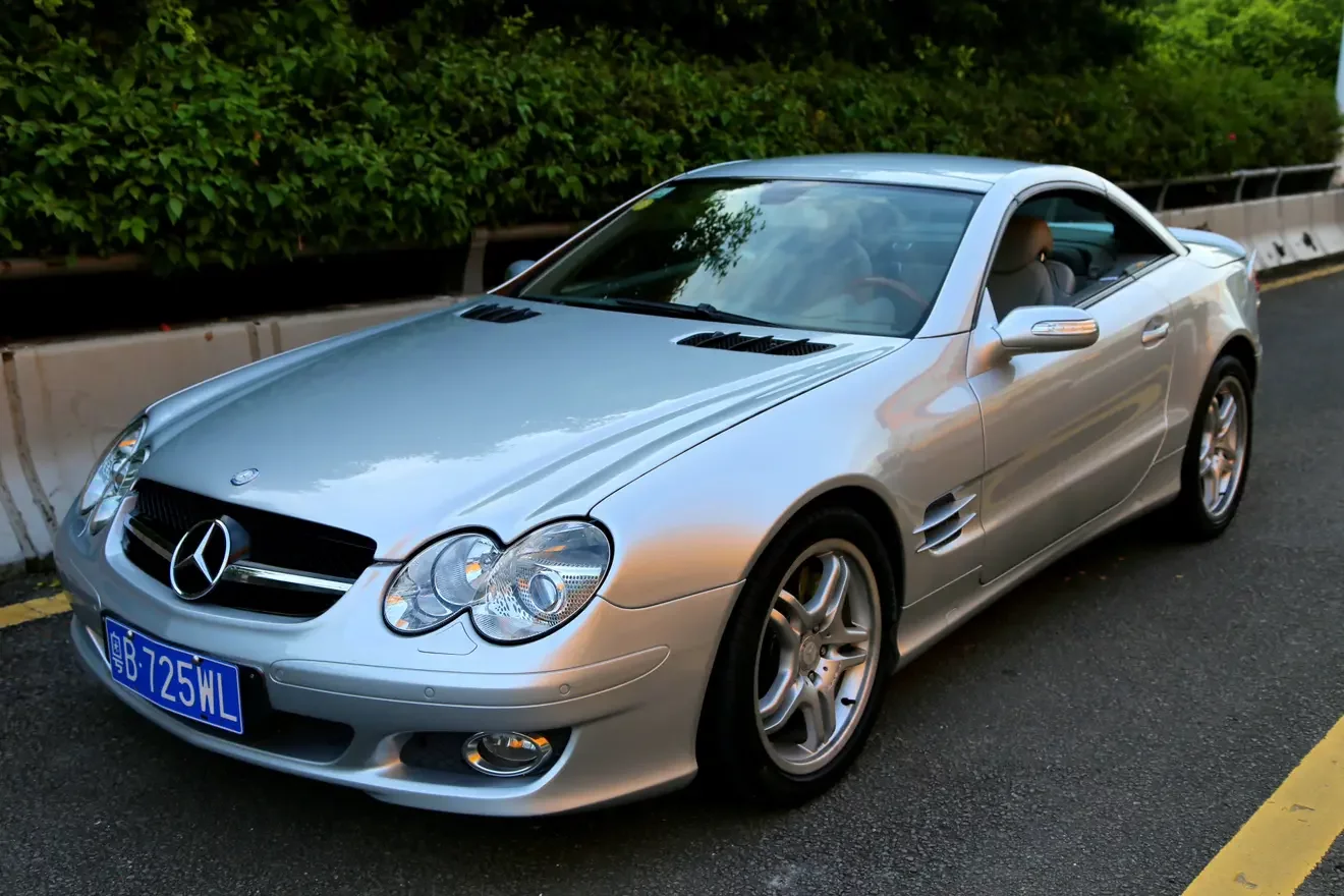 Mercedes-Benz SL Class