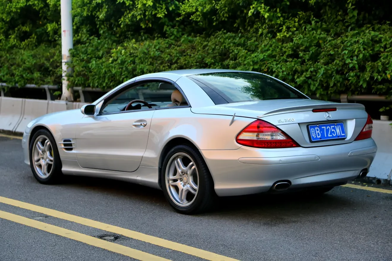 Mercedes-Benz SL Class