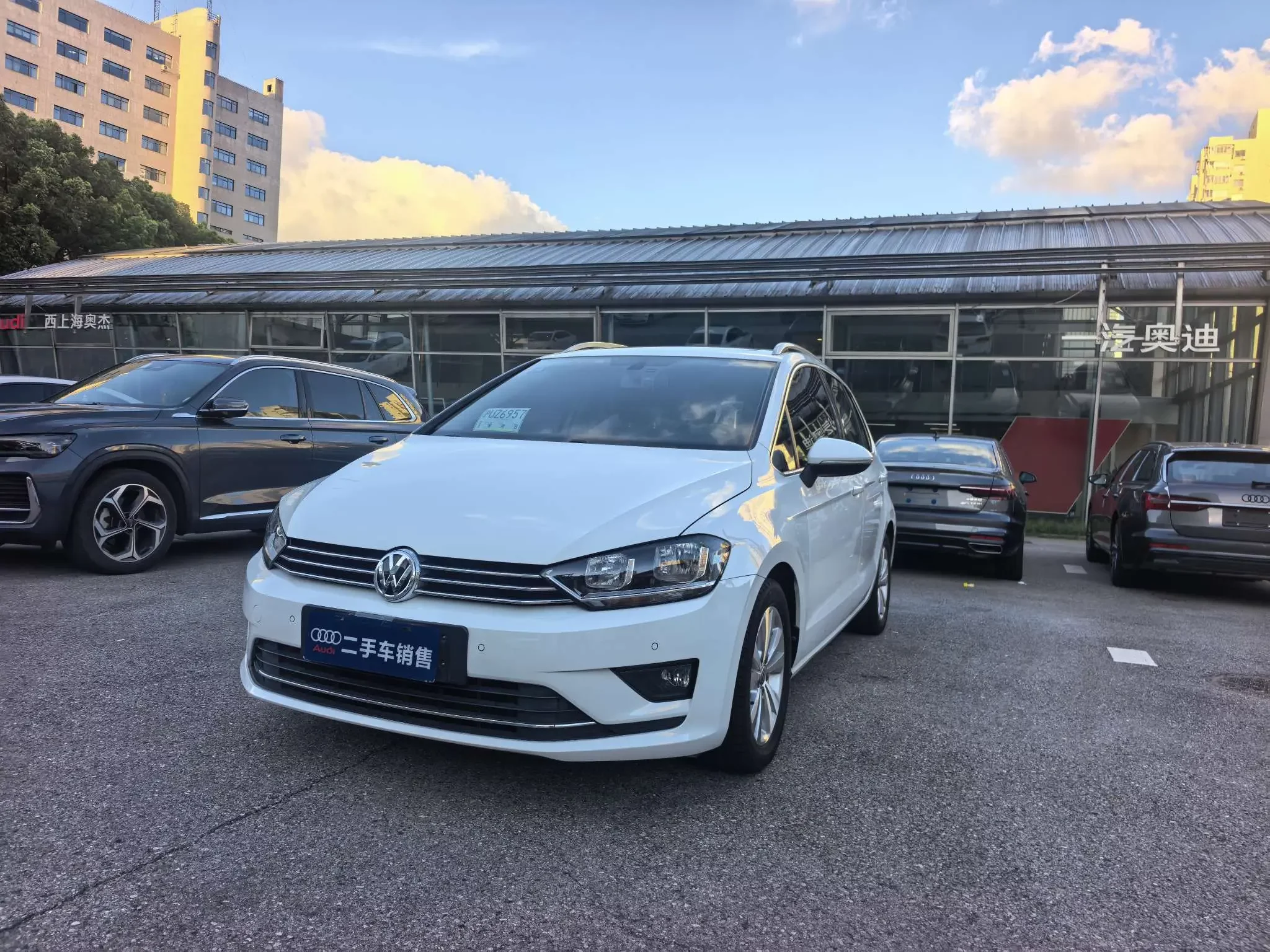 Volkswagen Golf·Jialu  из Китая