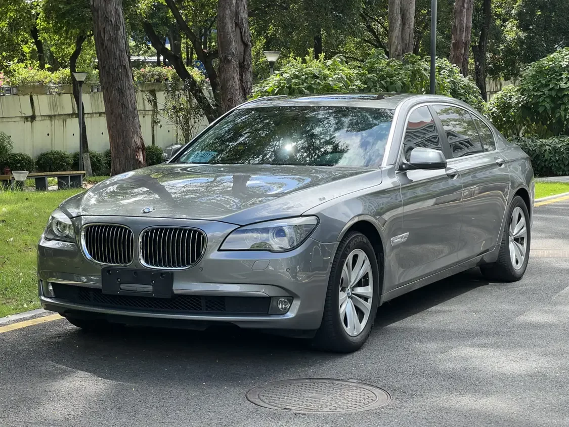 BMW 7 Series 2011