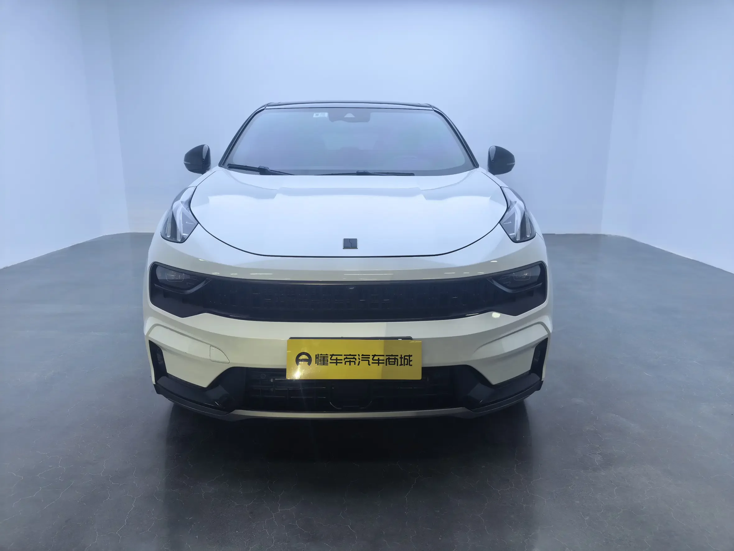 Lynk & Co 05