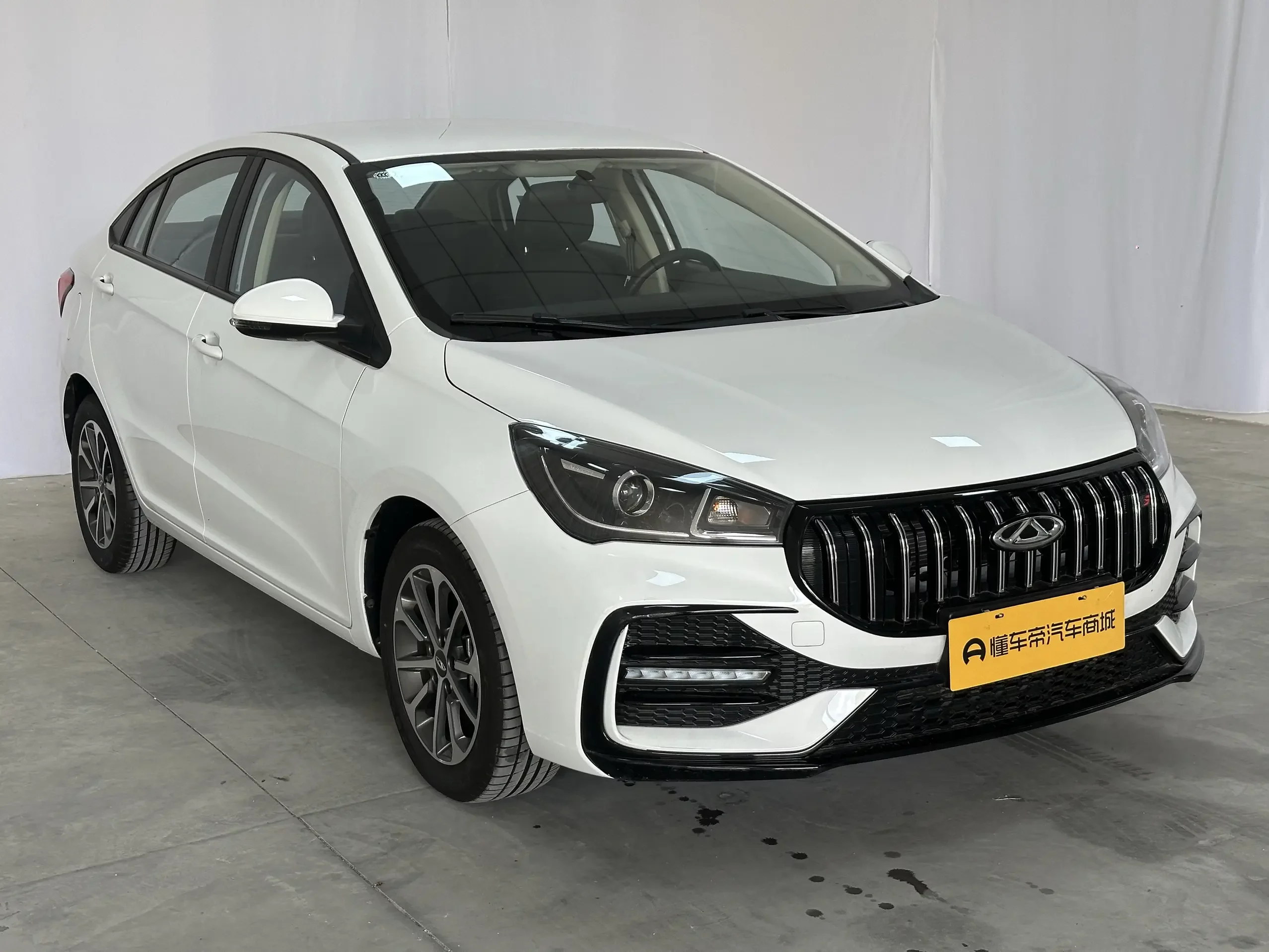 Chery Arrizo 5