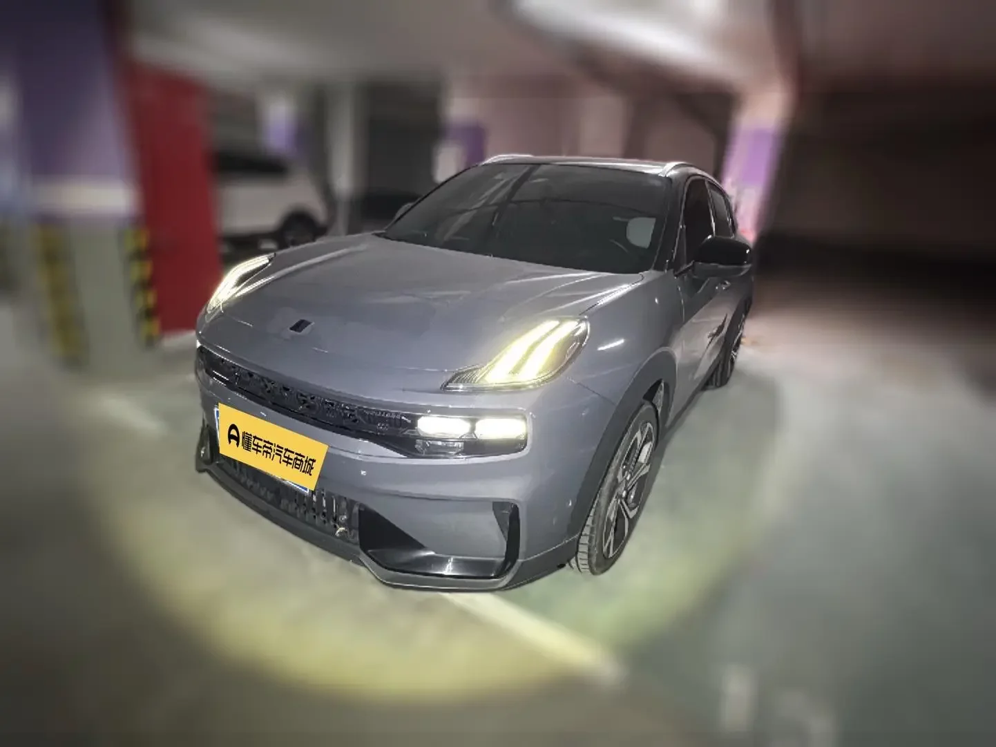 Lynk & Co 06