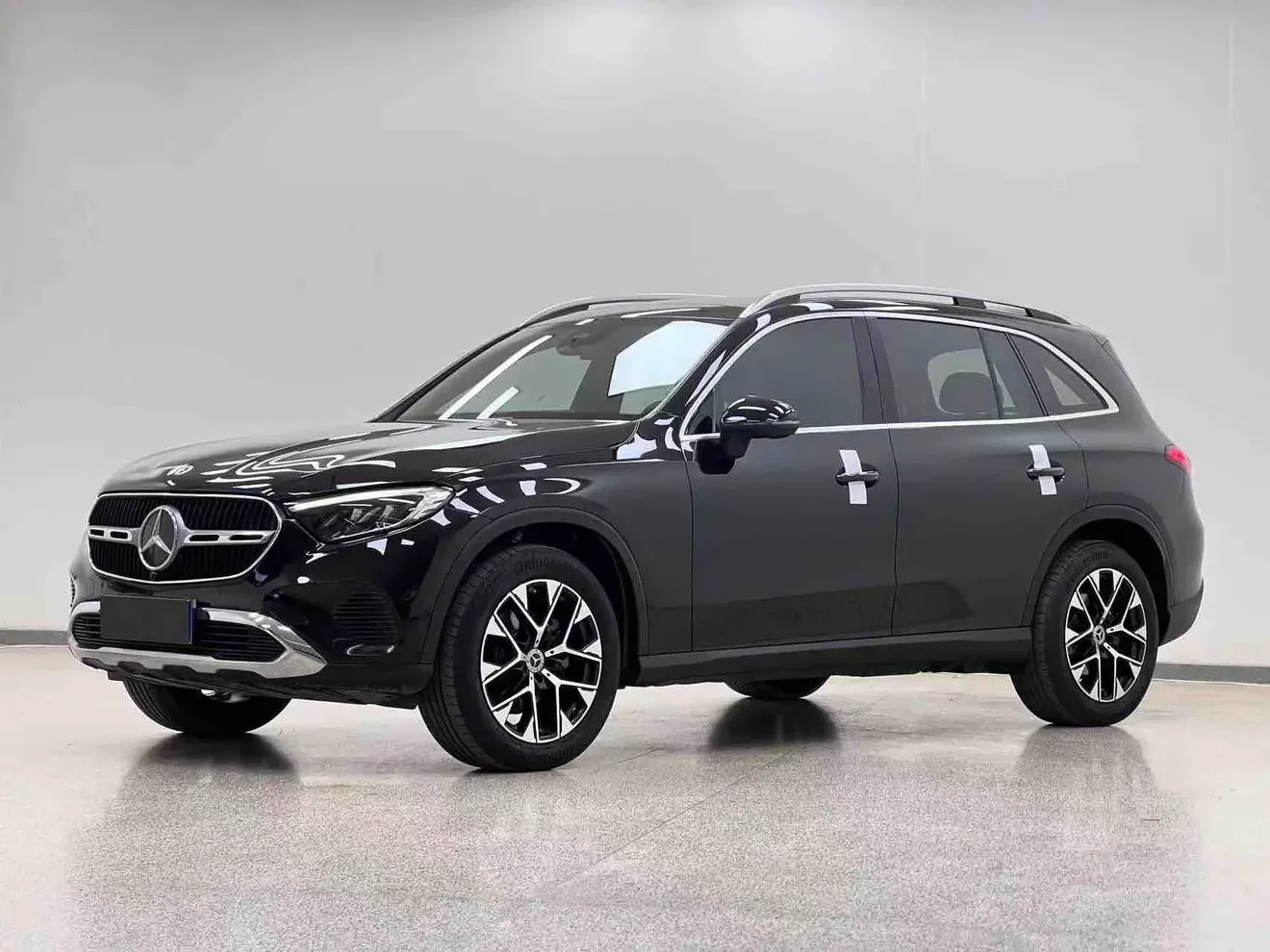 Mercedes-Benz GLC 2023