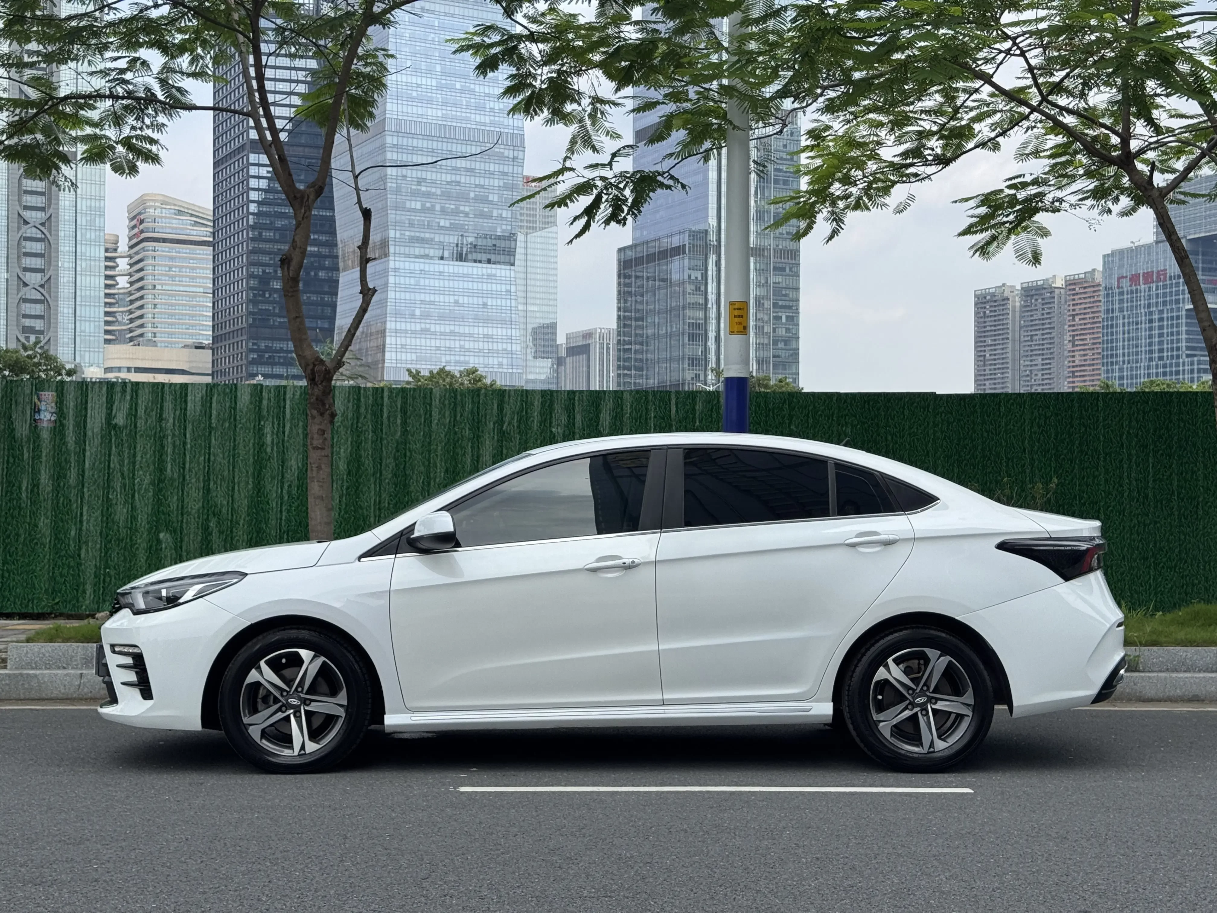 Omoda S5