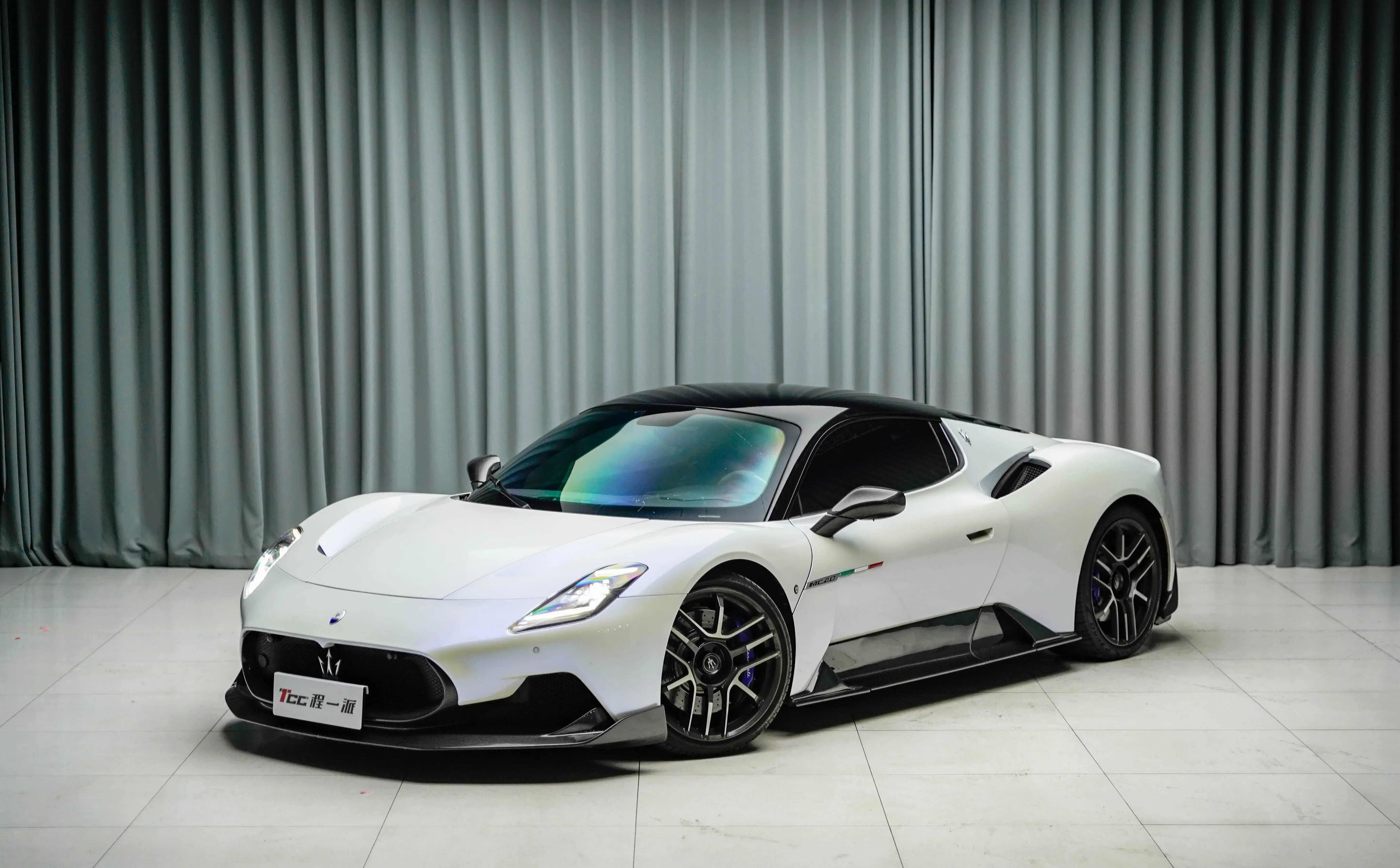 Maserati MC20  из Китая