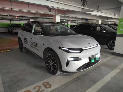 Leapmotor C11