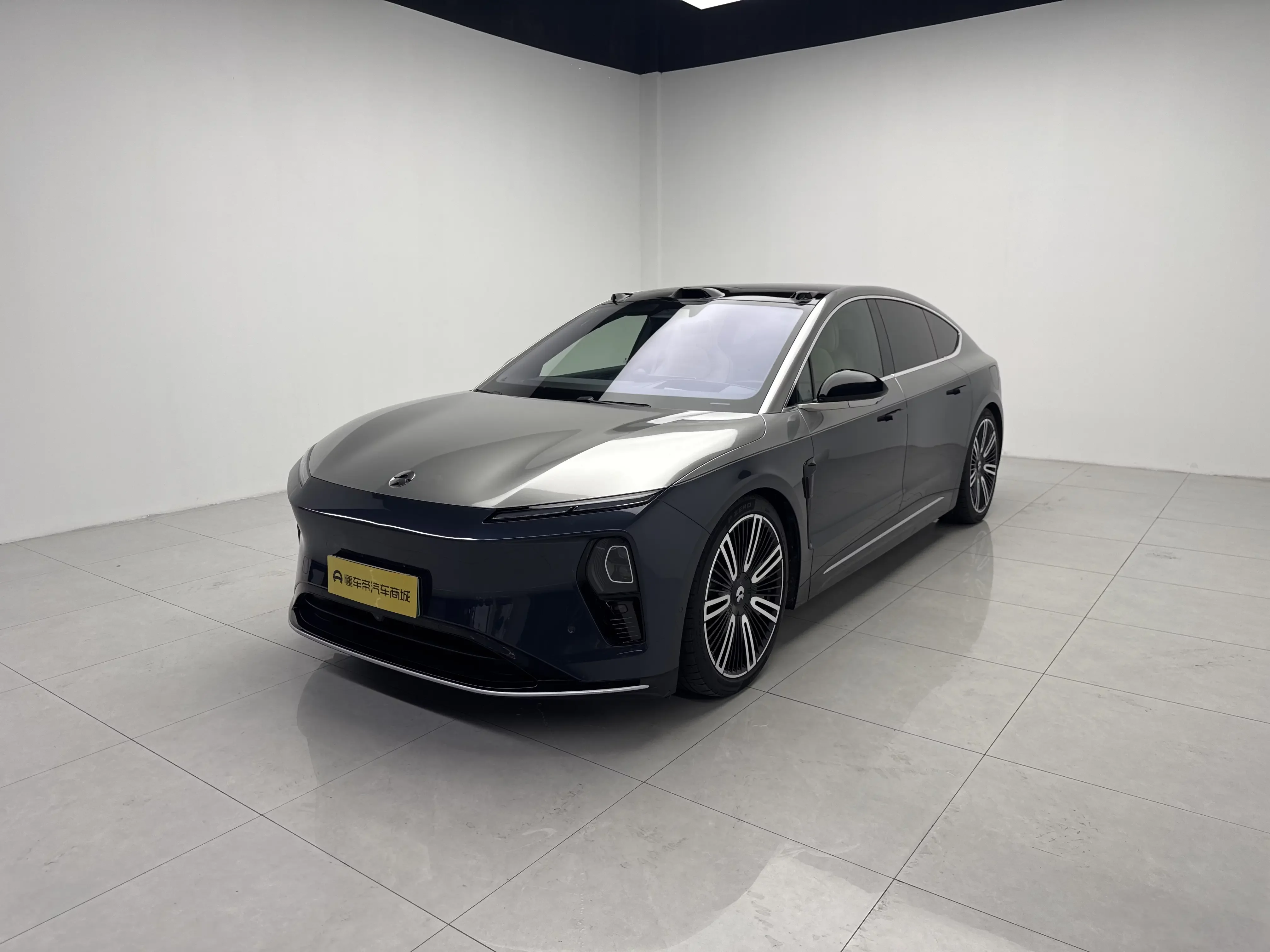 NIO ET9