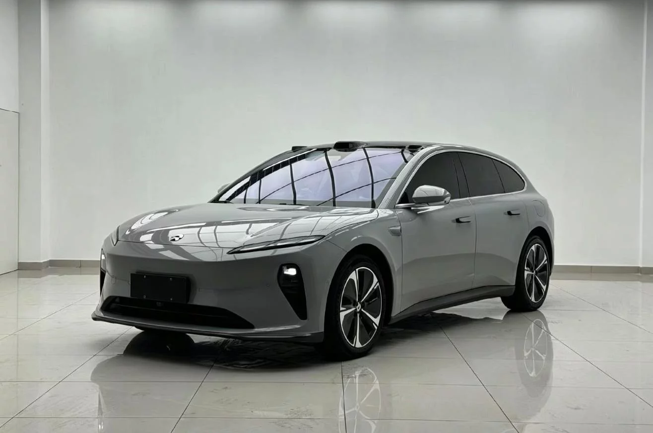 NIO ET5T