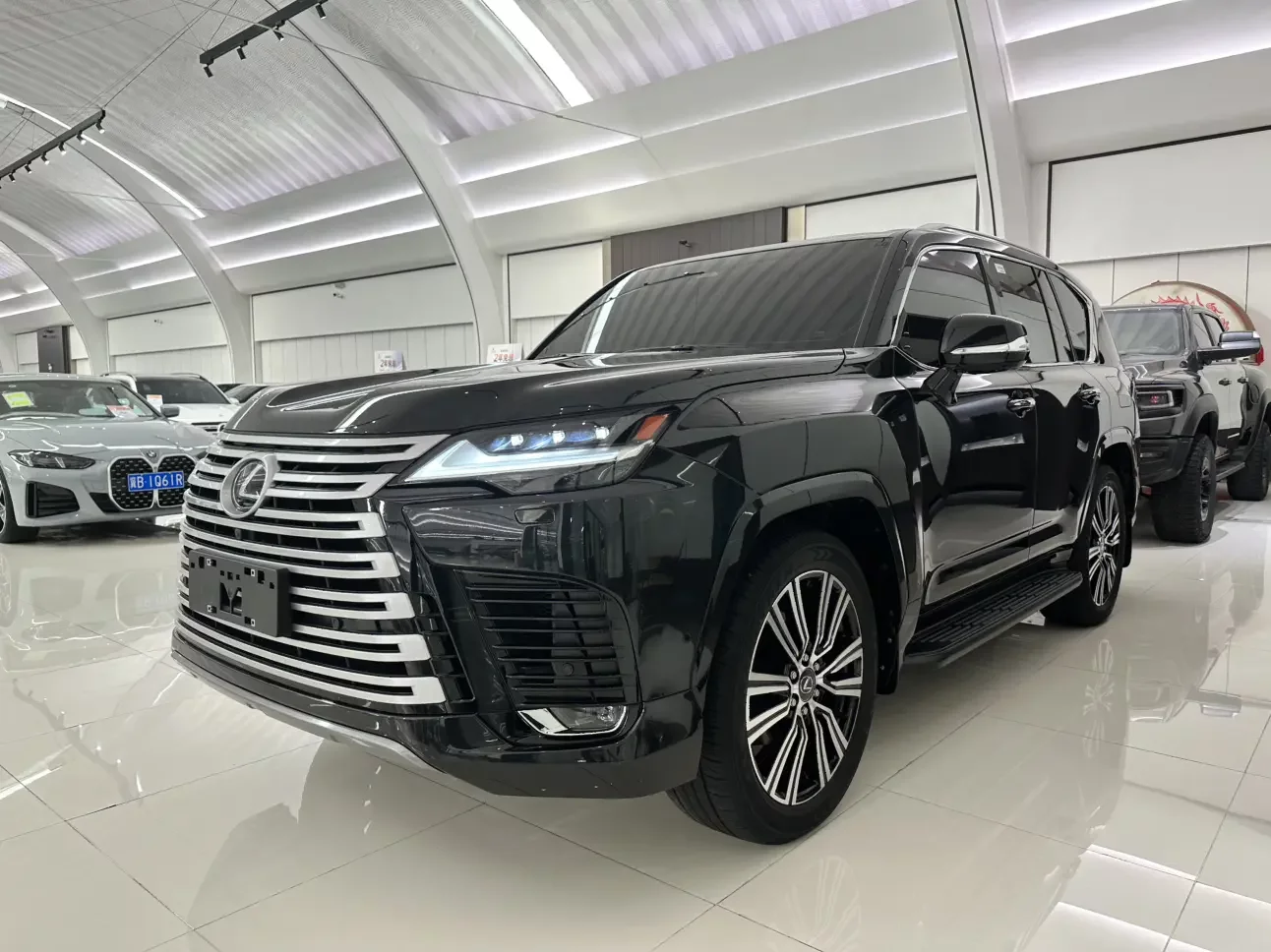 Lexus LX