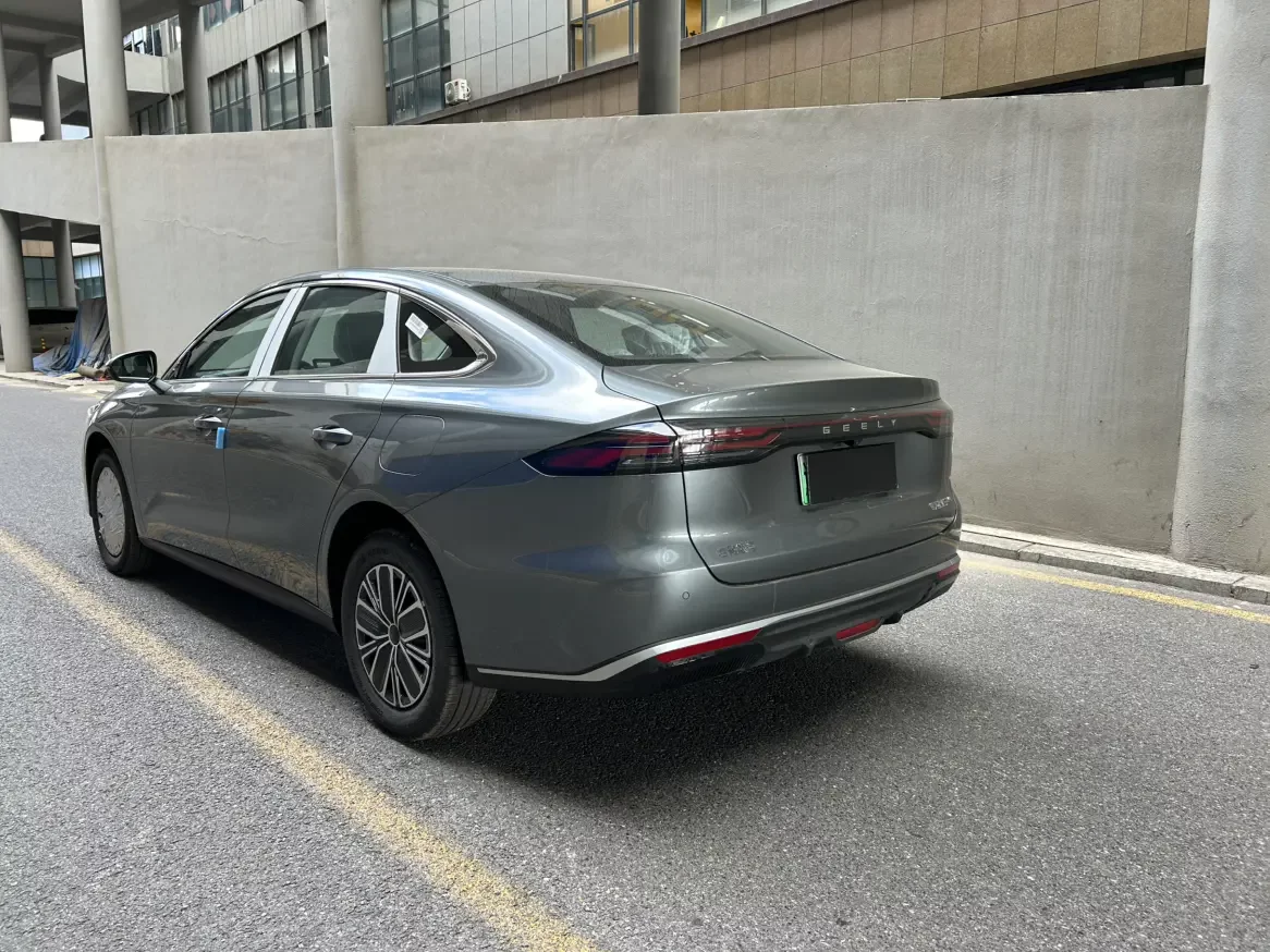 Geely Galaxy Star 6
