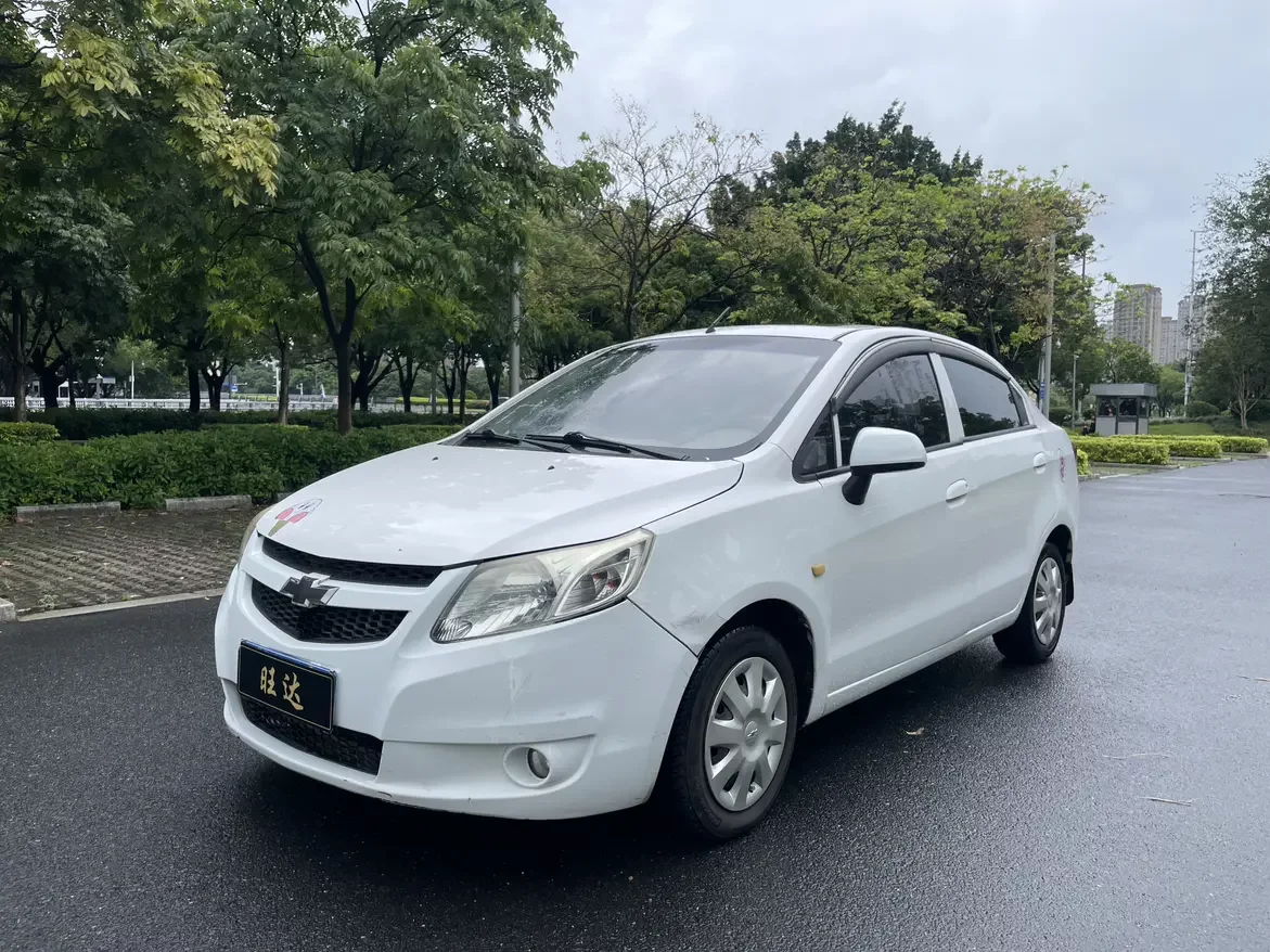 Chevrolet Sail  из Китая