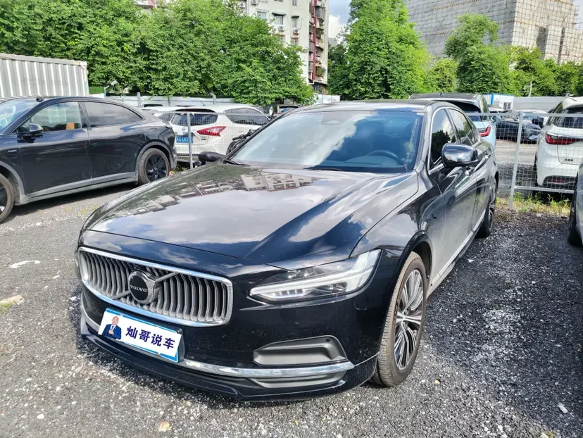 Volvo S90