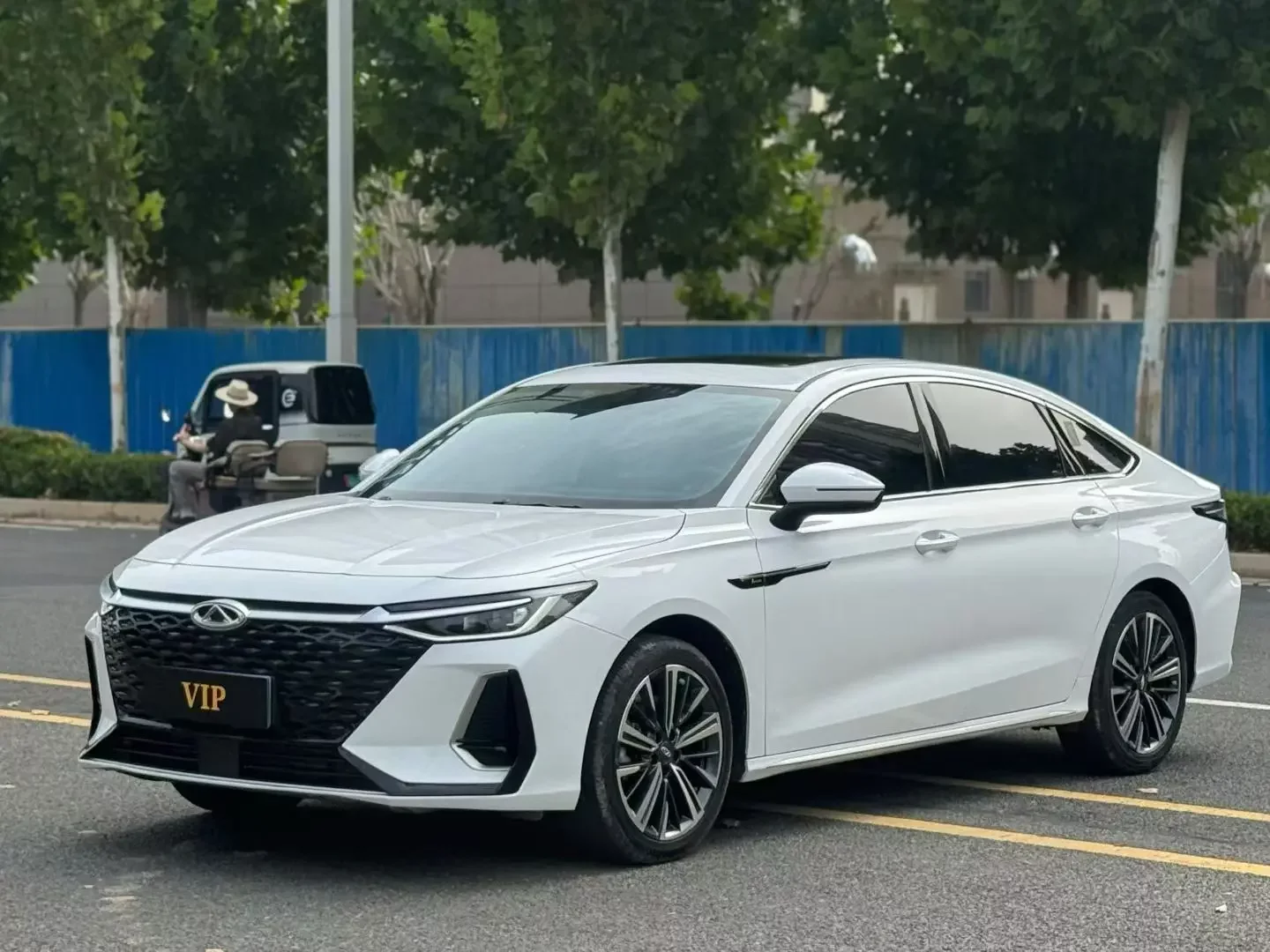 CHERY ARRIZO 8