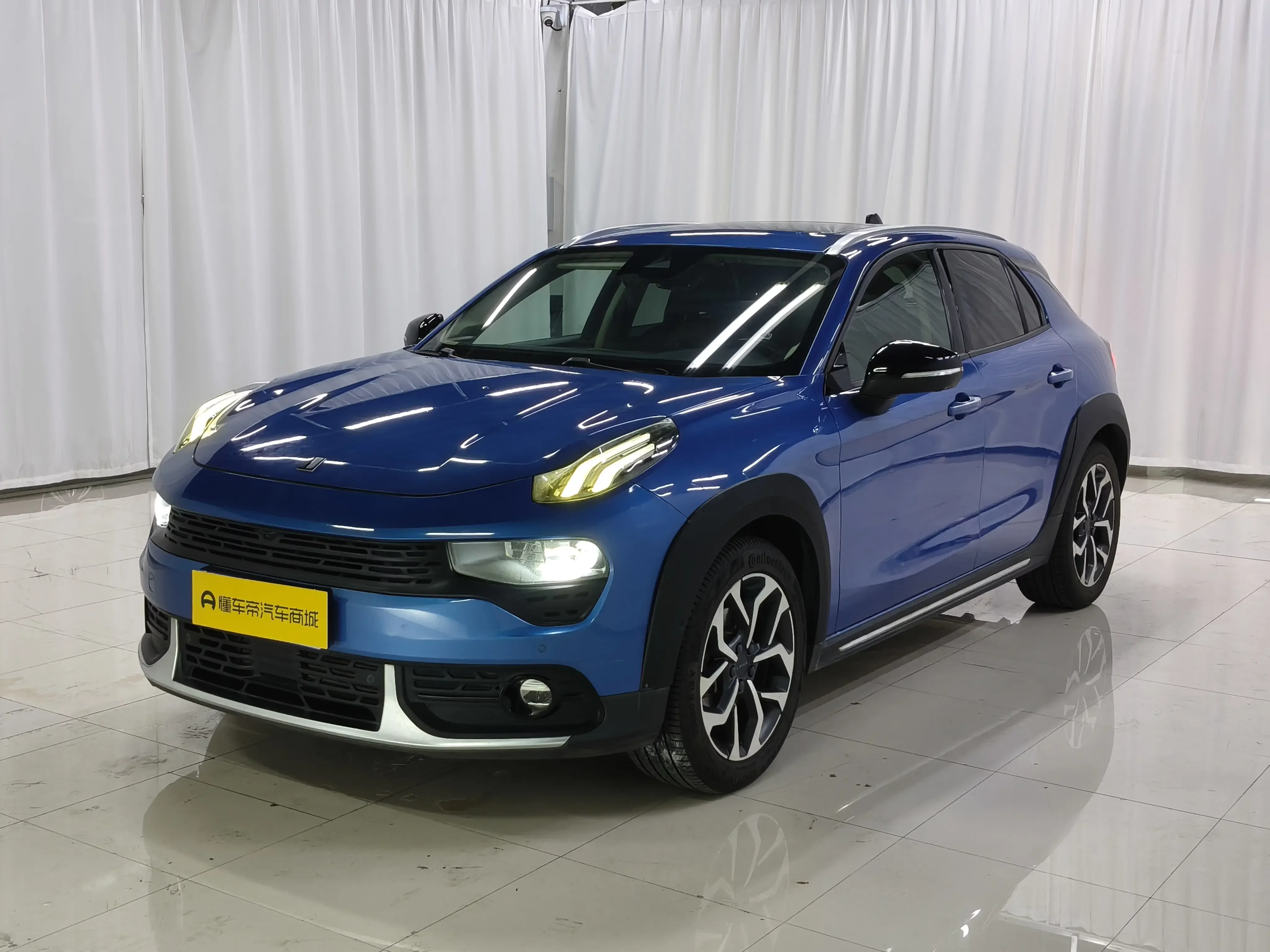 Lynk & Co 02