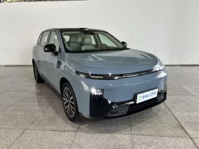 Leapmotor B10