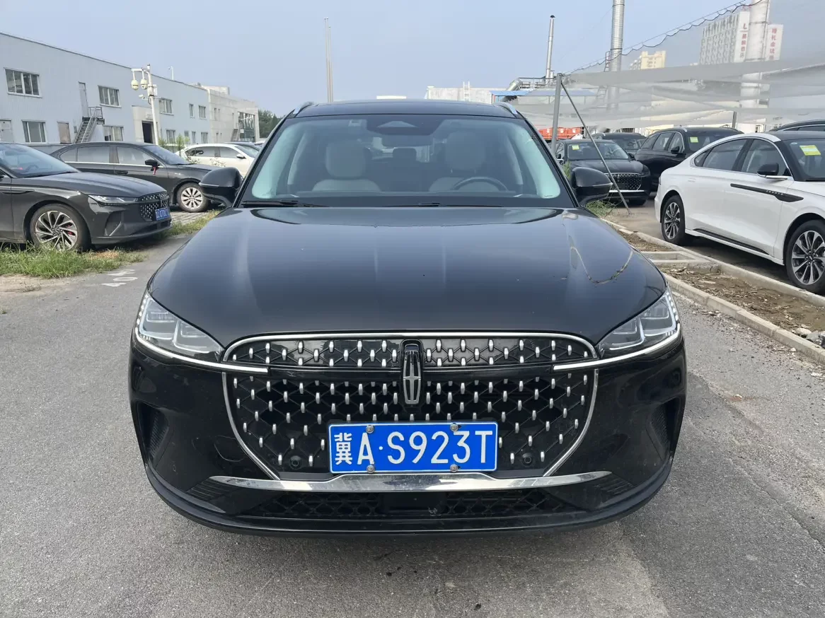 Lincoln adventurer  из Китая