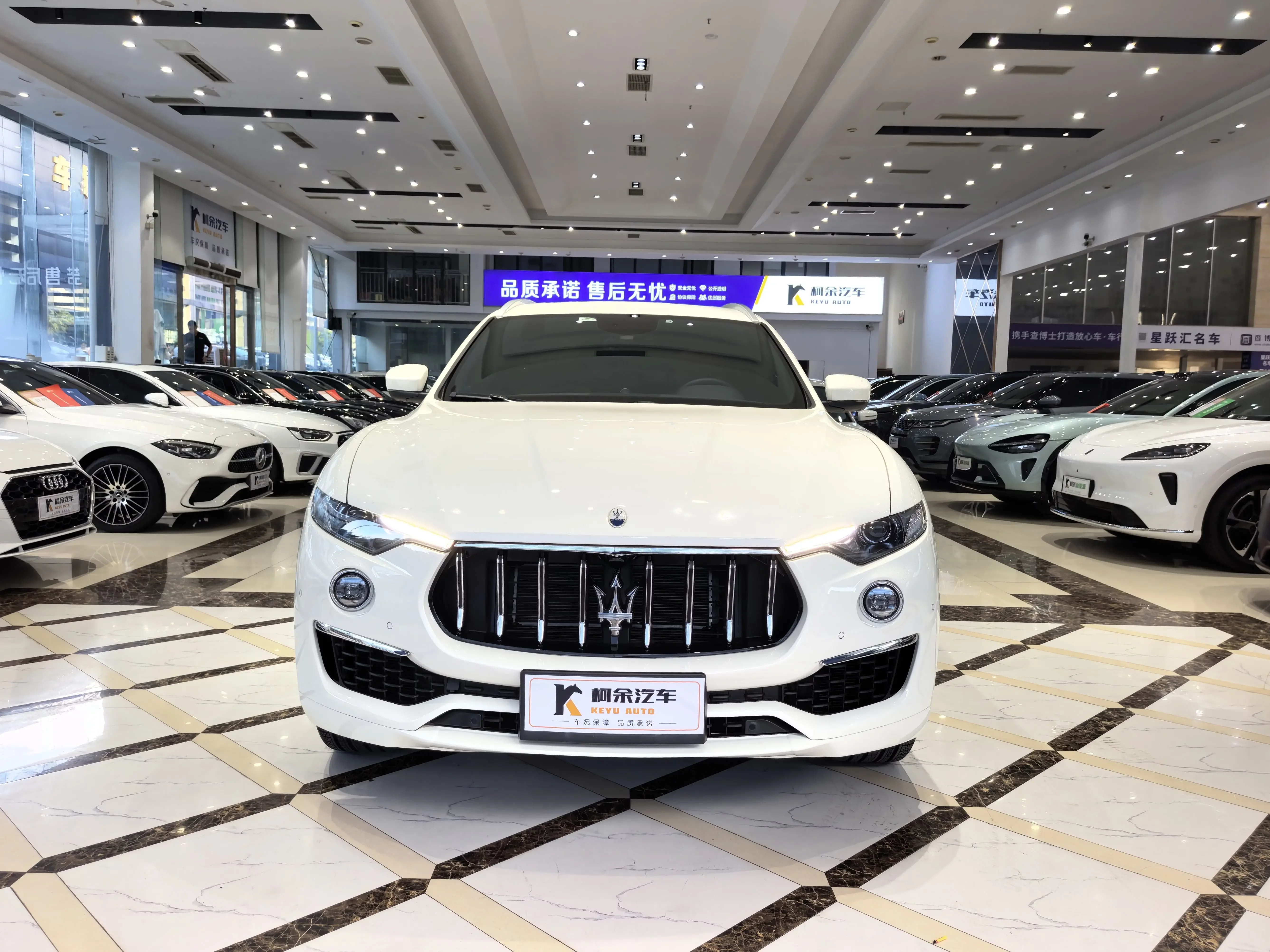 Maserati Levante  из Китая