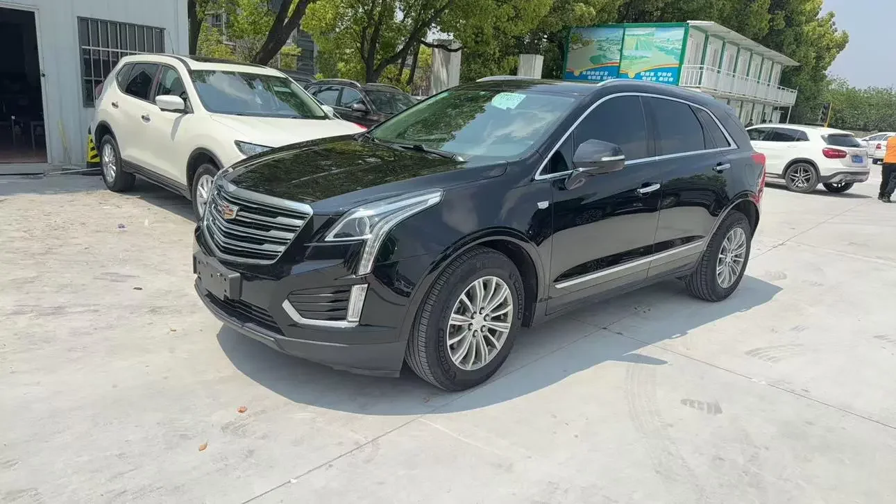 Cadillac XT5  из Китая