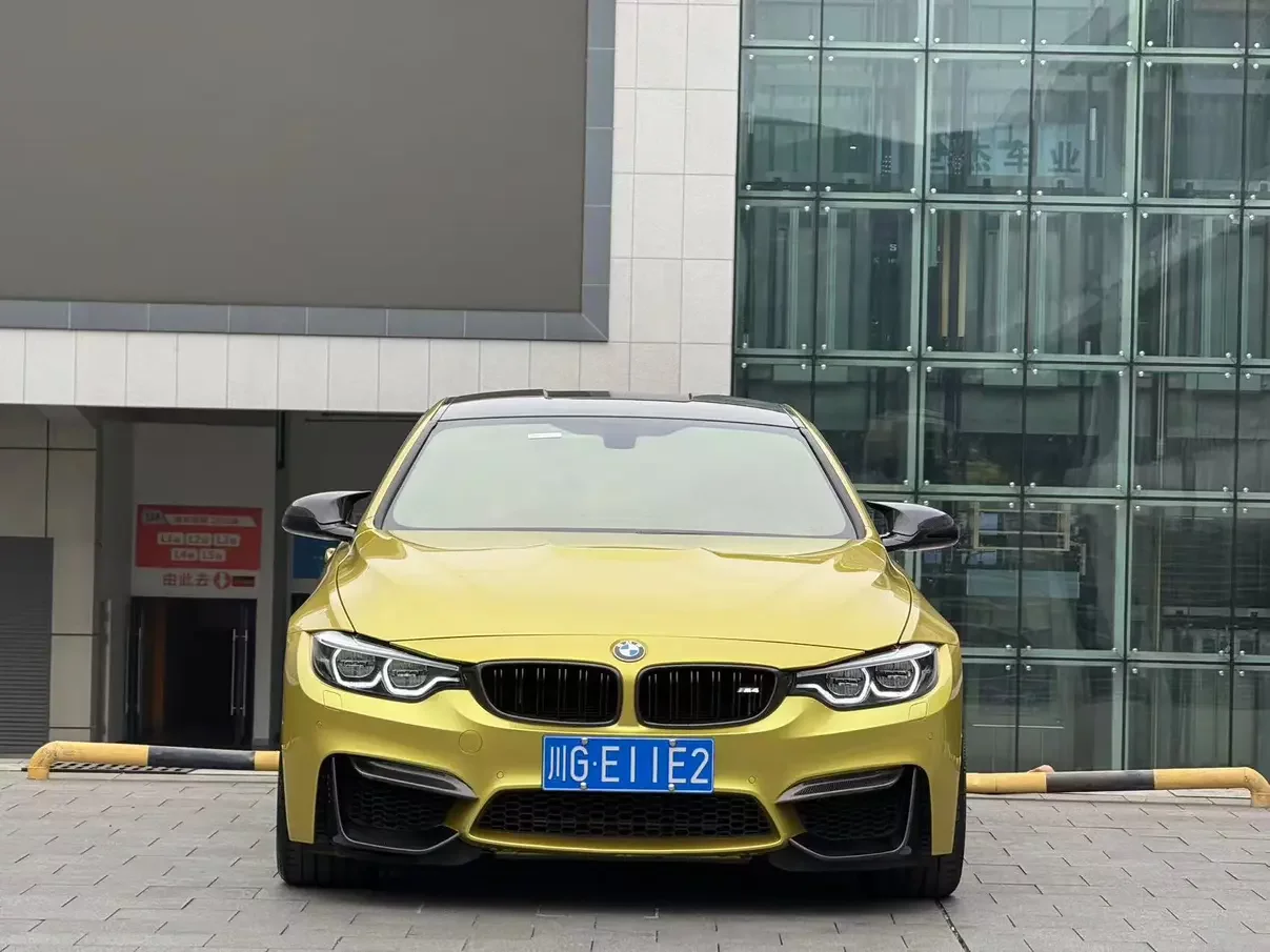 BMW M4  из Китая