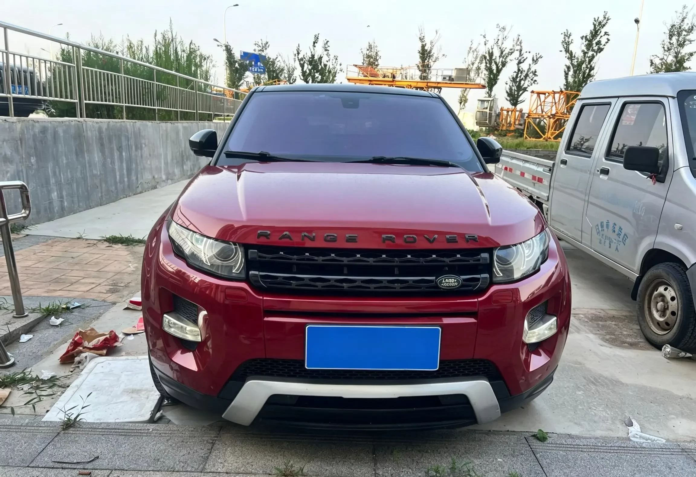 Land Rover Range Rover Evoque  из Китая