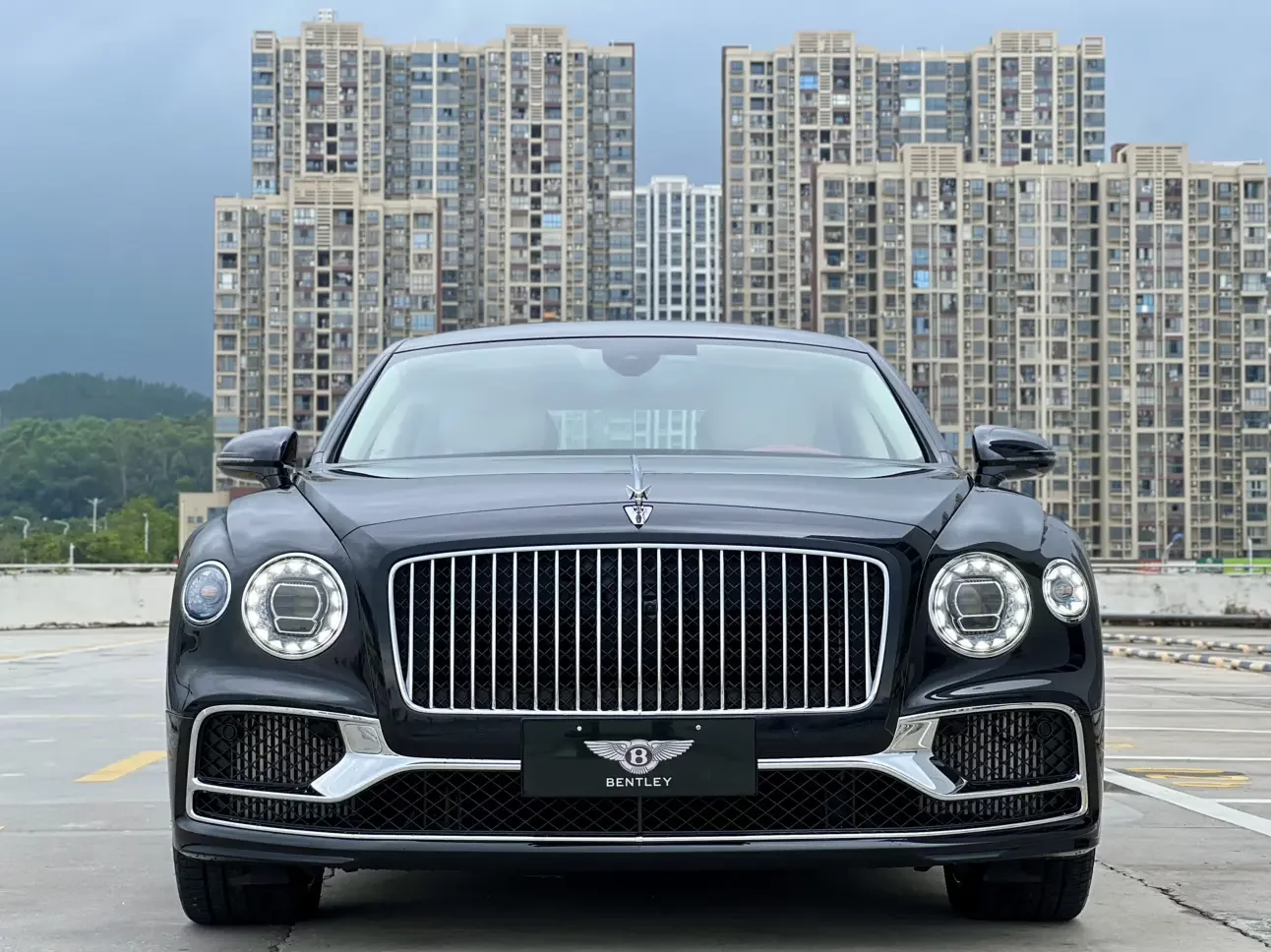 Bentley galloping  из Китая