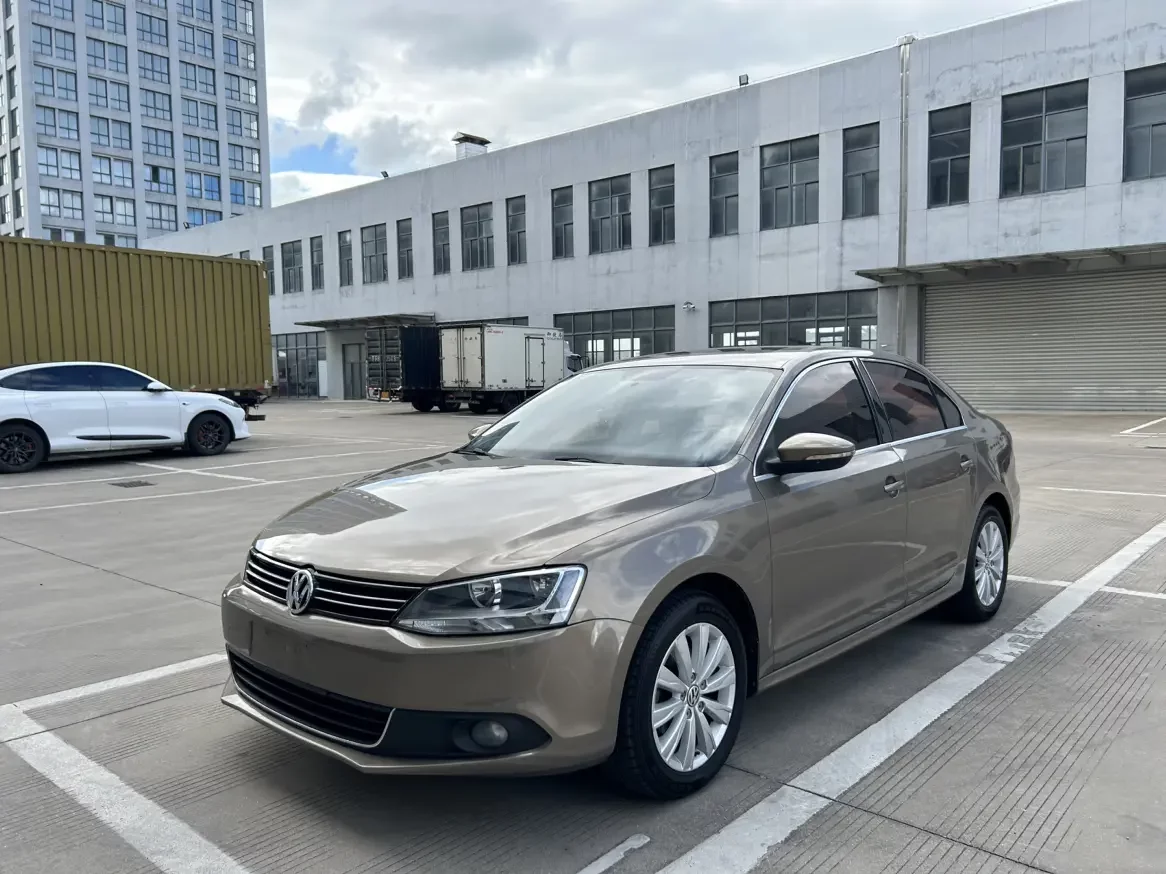 Volkswagen Sagitar