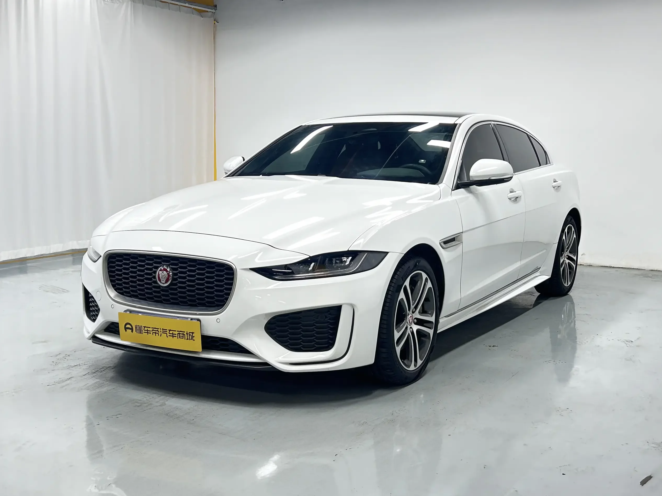 Jaguar XEL