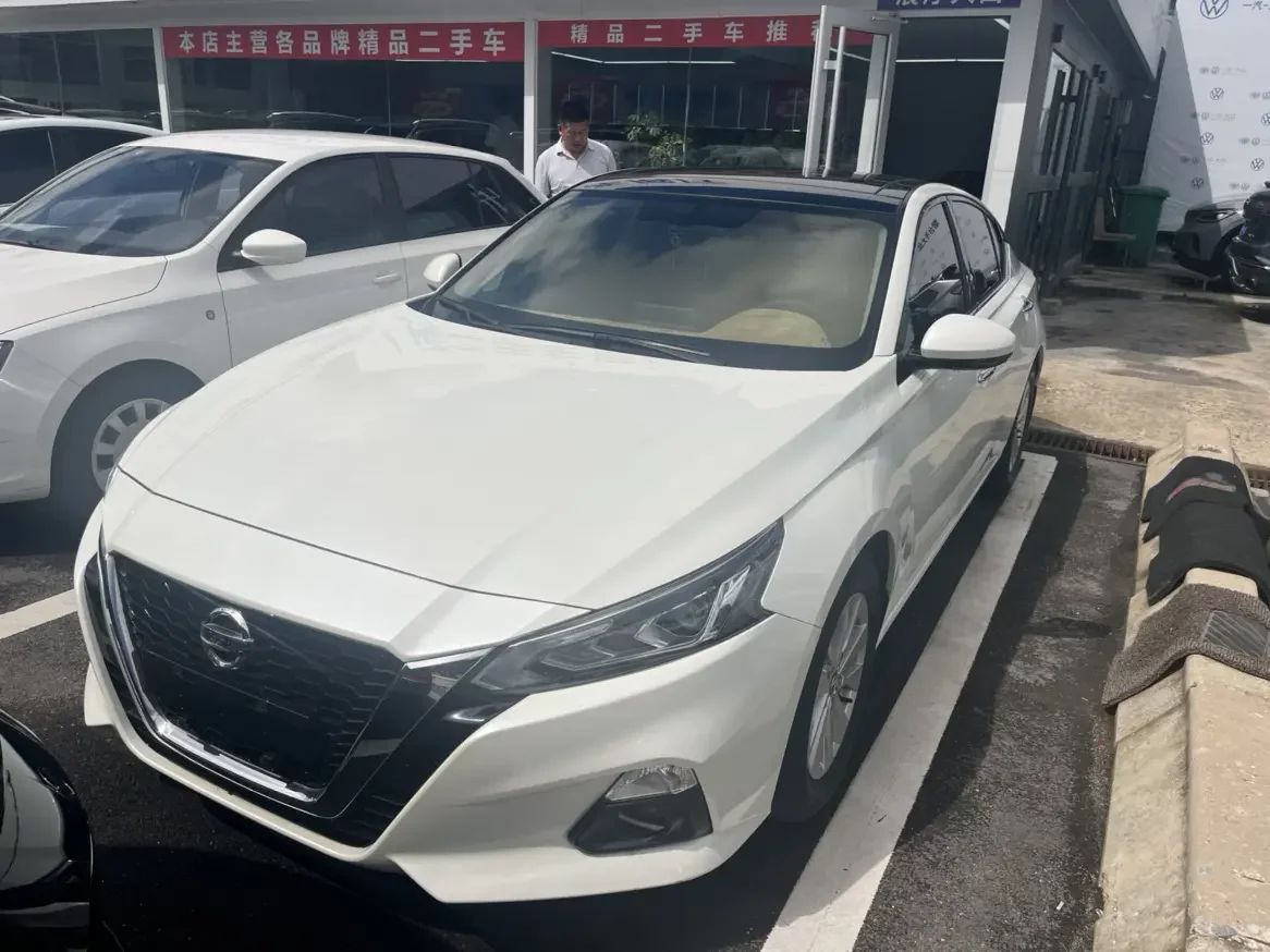 Nissan Altima