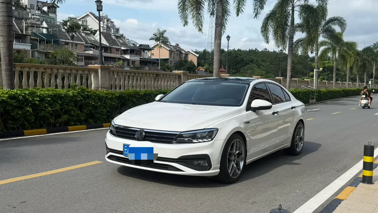 Volkswagen Lamando