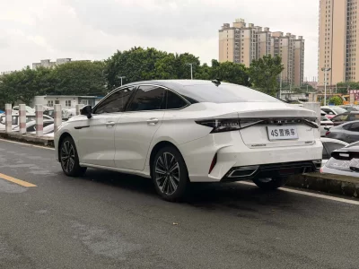 Chery Arrizo 8