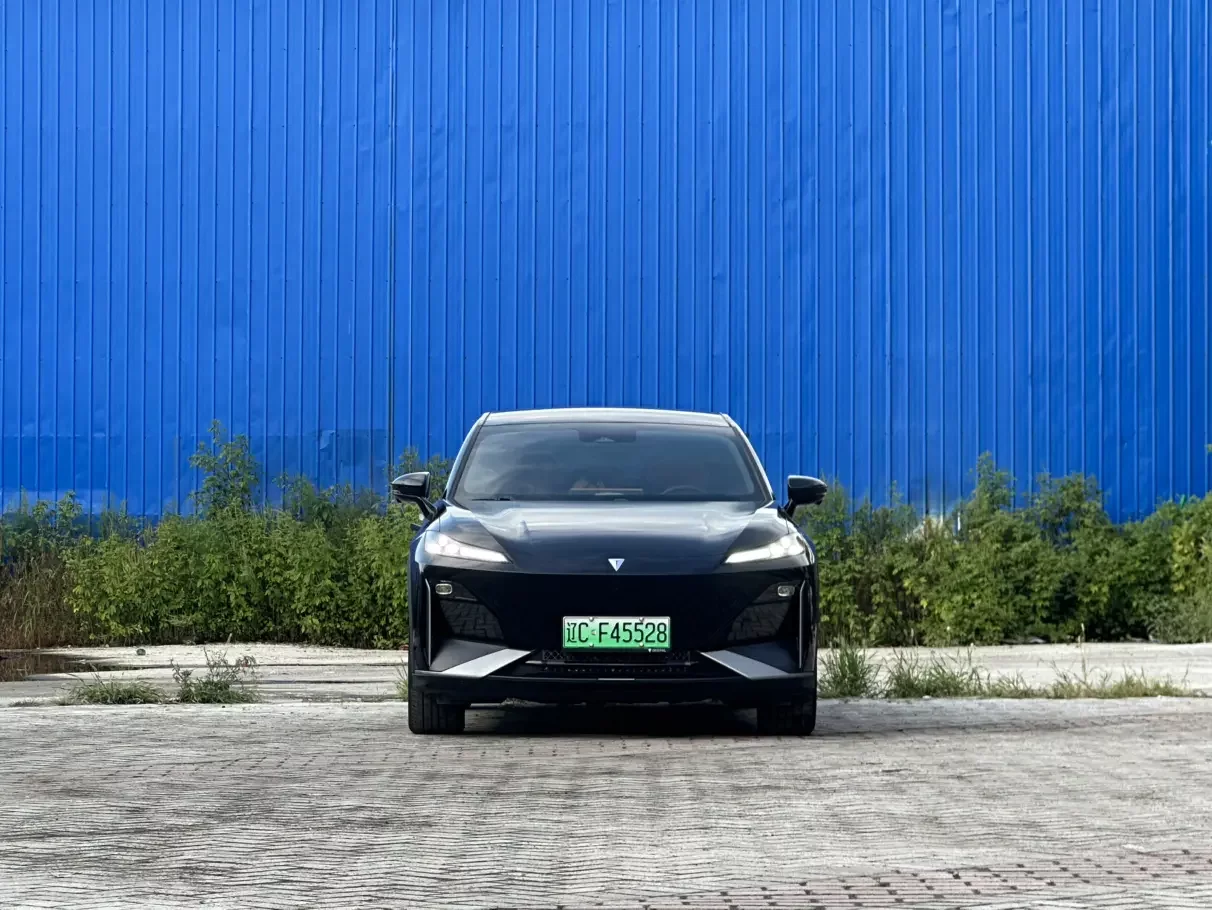 Deepal Dark blue S07  из Китая