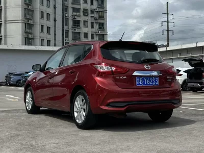 Nissan Tiida