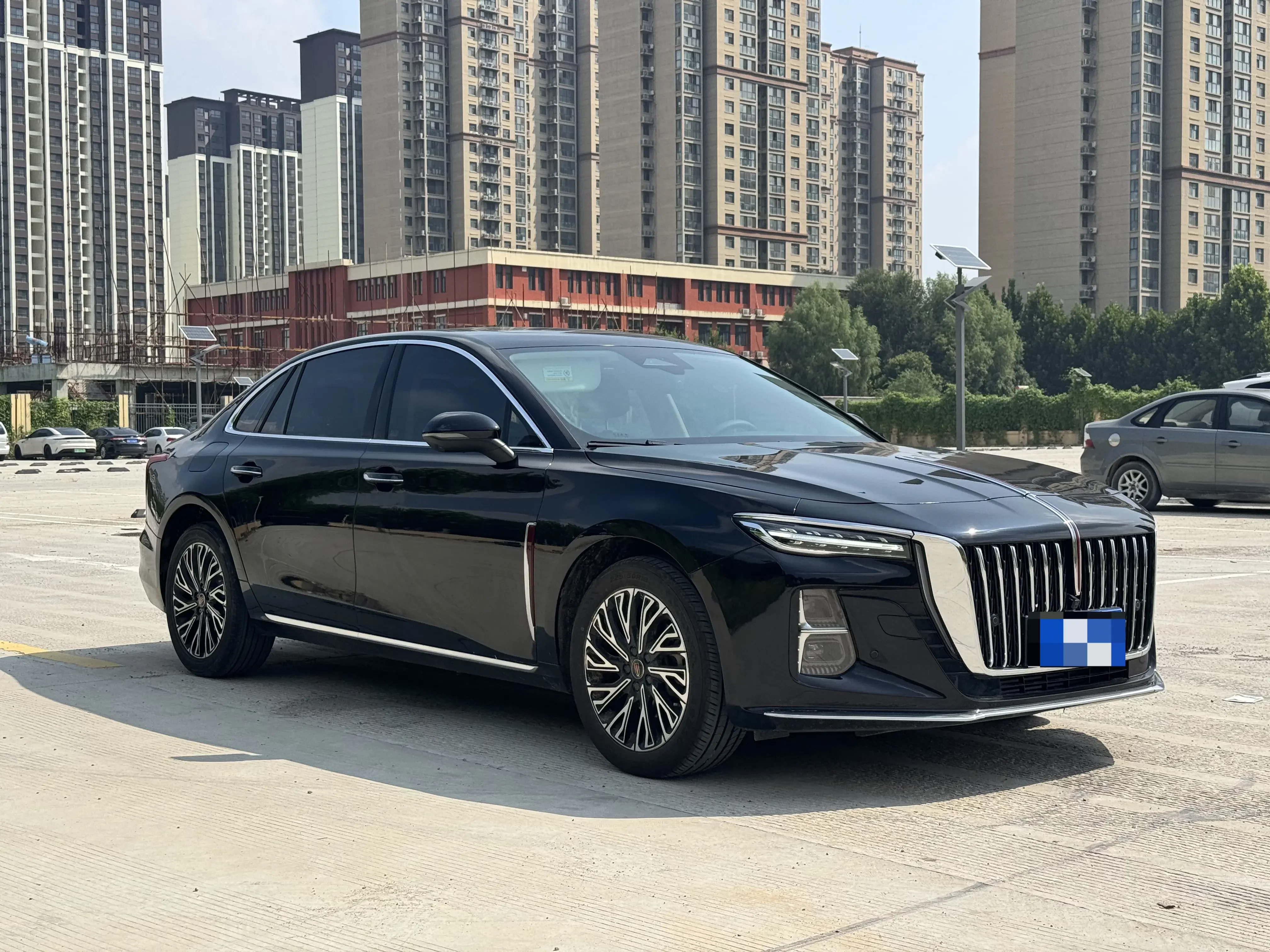 Hongqi H5