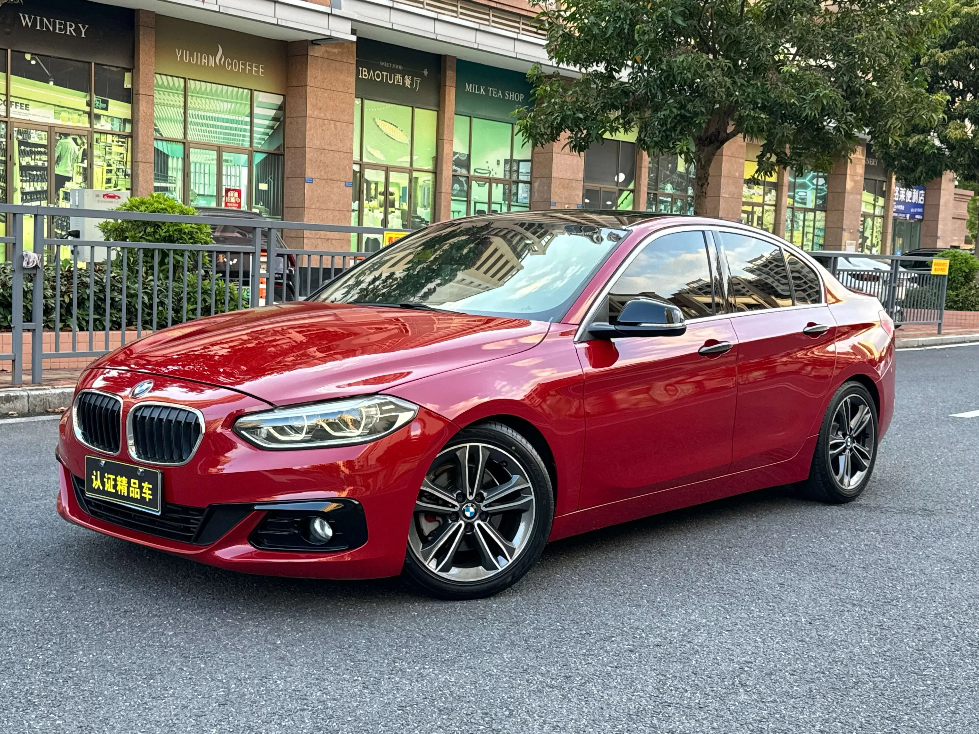 BMW 1 Series  из Китая