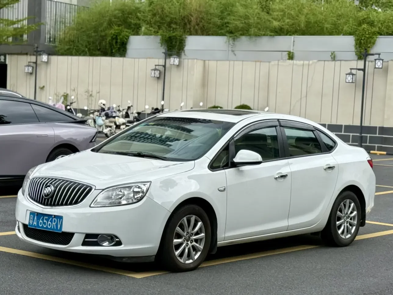 Buick Yinglang  из Китая