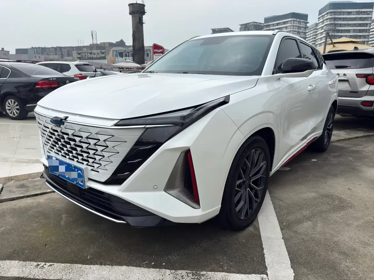 Oshan Changan Auchan Z6