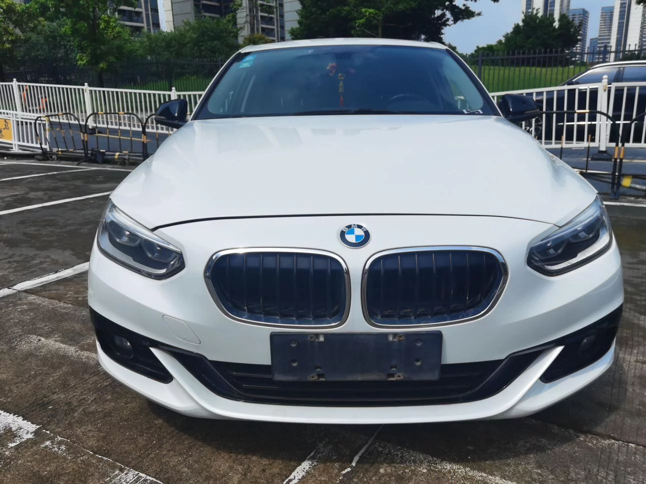 BMW 1 Series  из Китая
