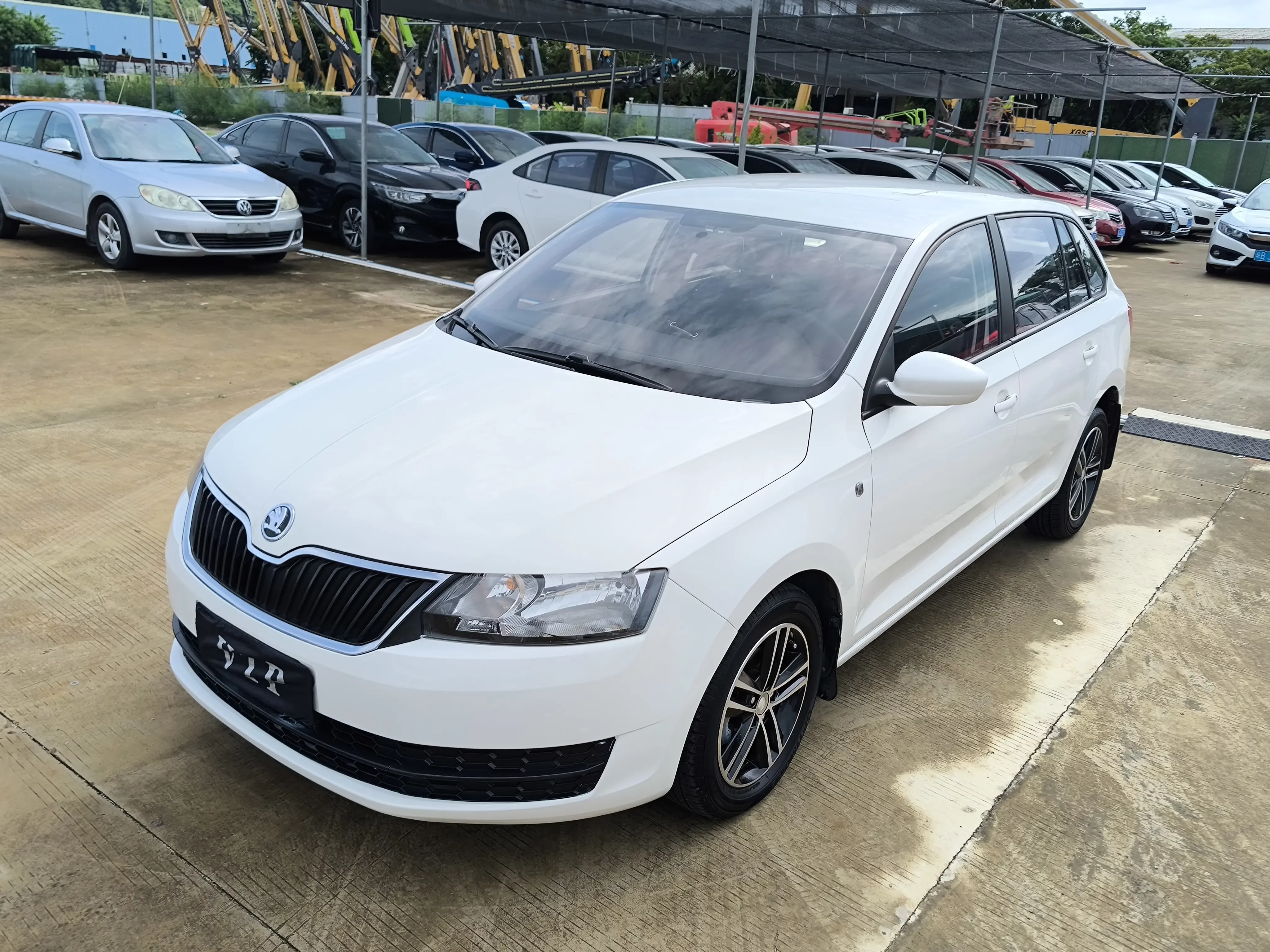 Skoda Xin Dong  из Китая