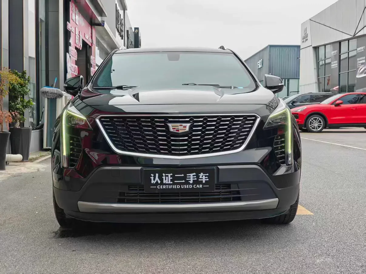 Cadillac XT4  из Китая