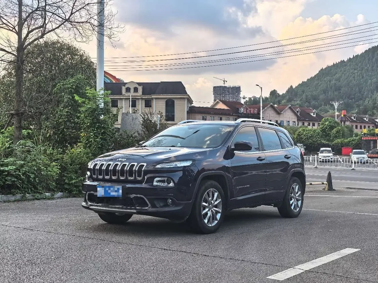 Jeep Cherokee