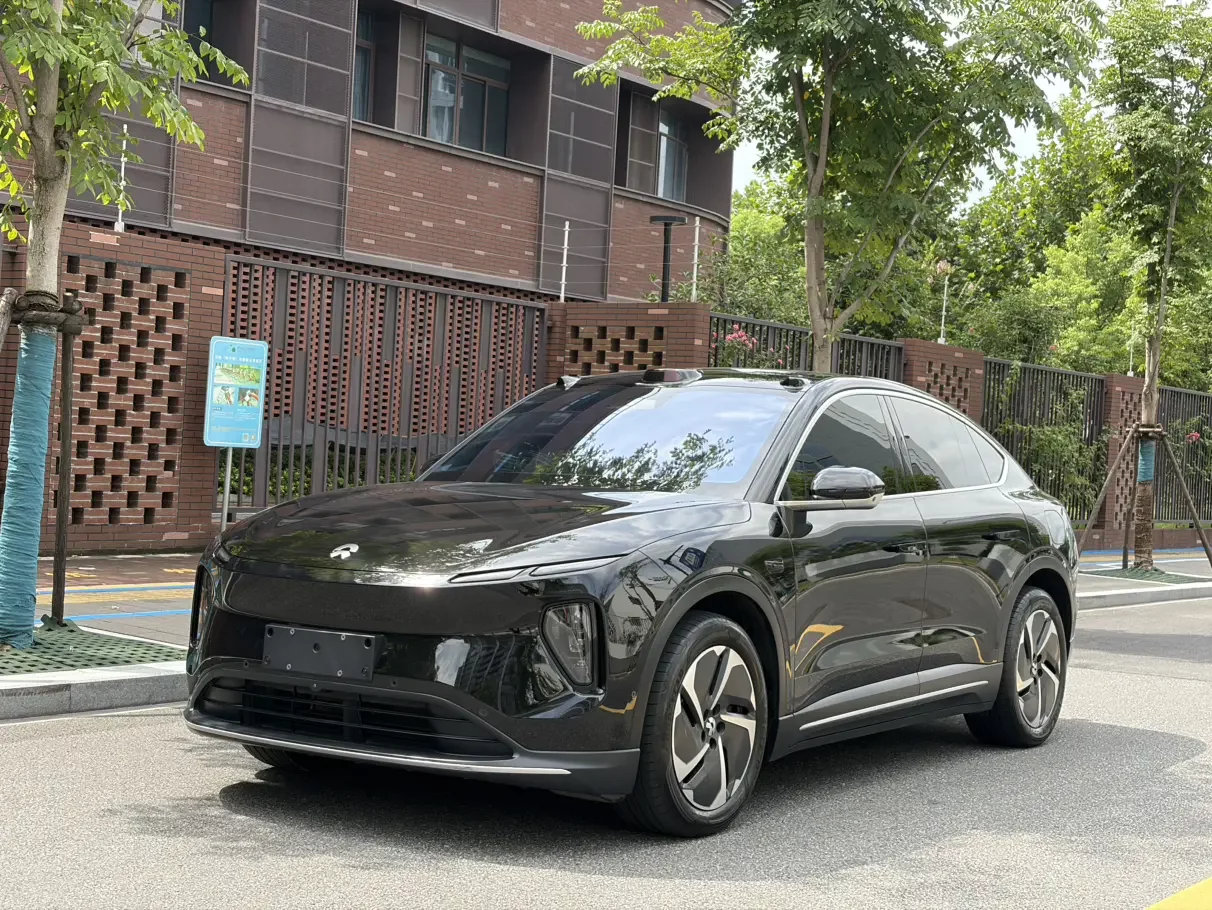 NIO EC6