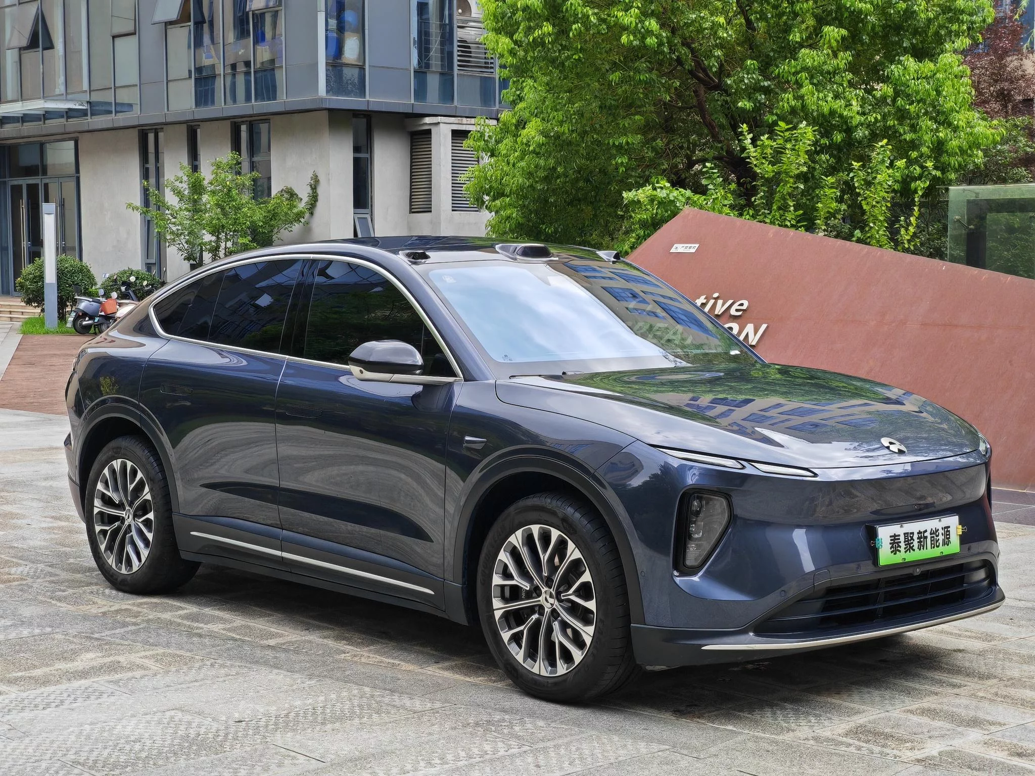NIO EC6