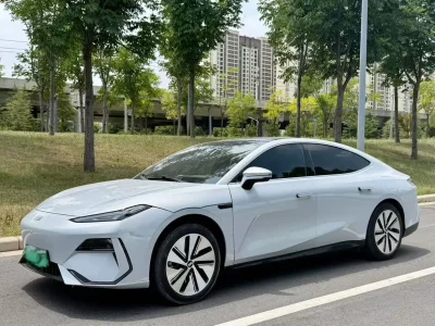 Geely Galaxy E8