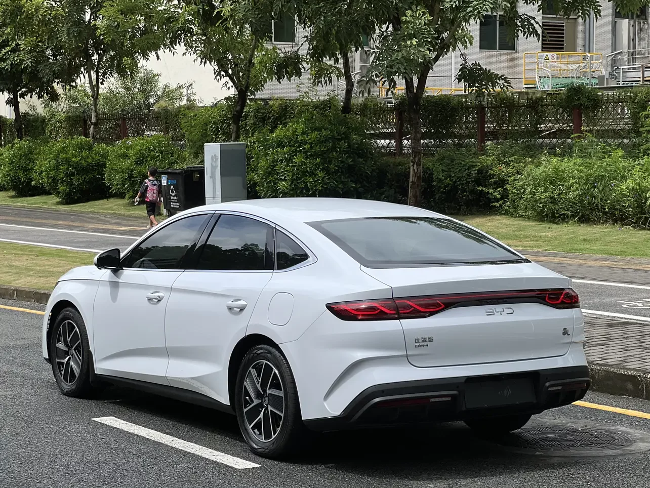 BYD Qin L DM