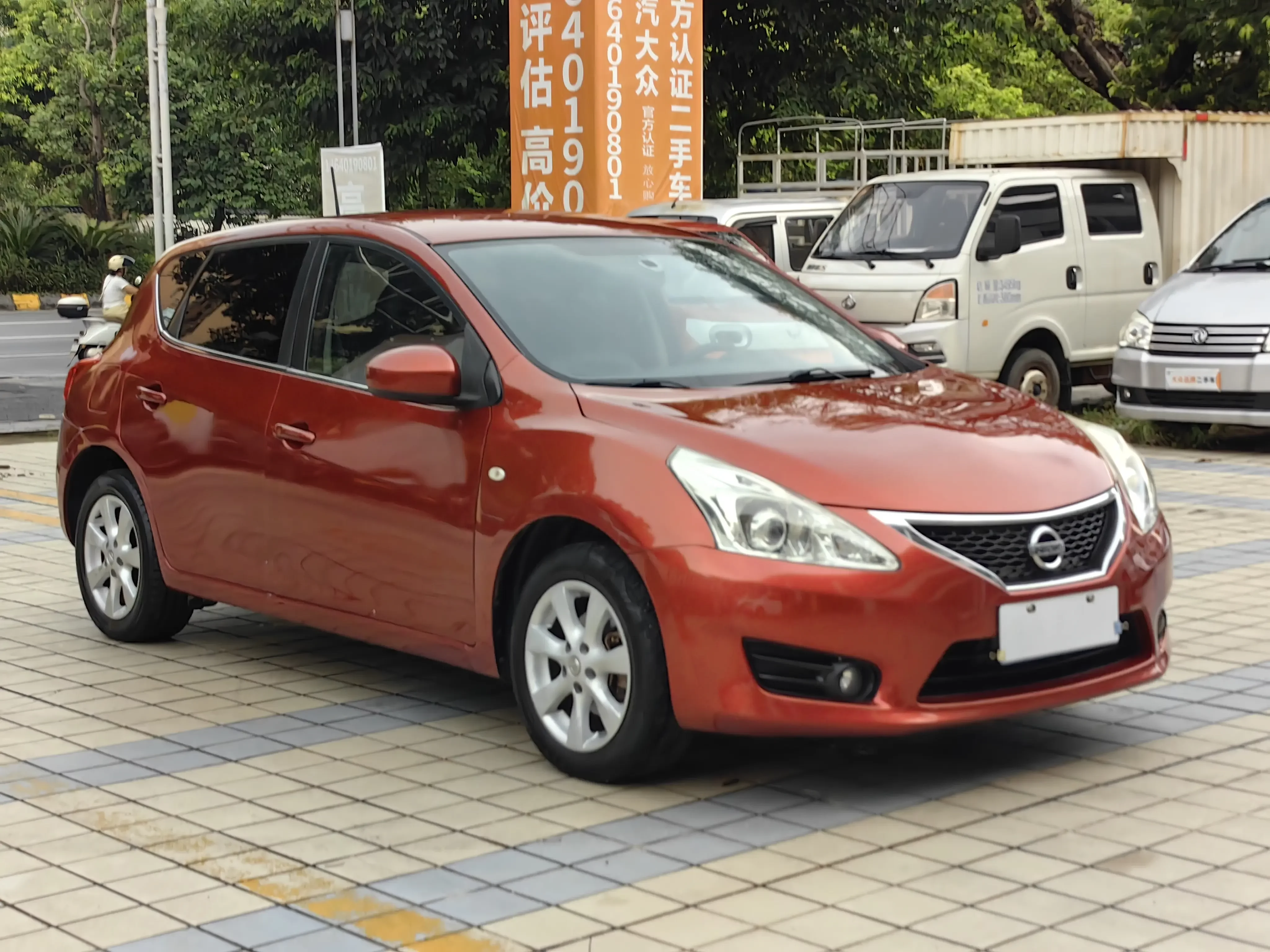 Nissan Tiida