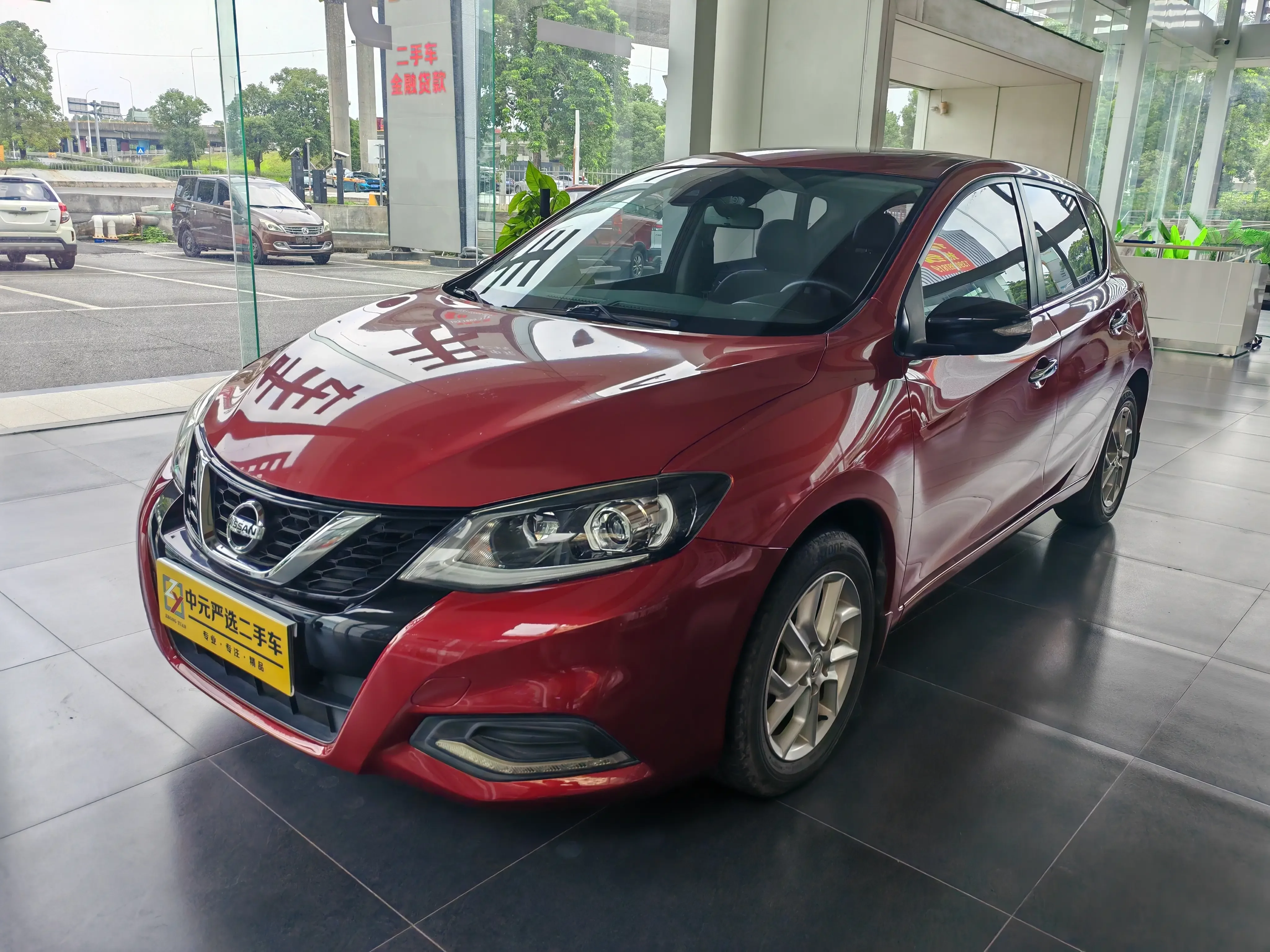 Nissan Tiida