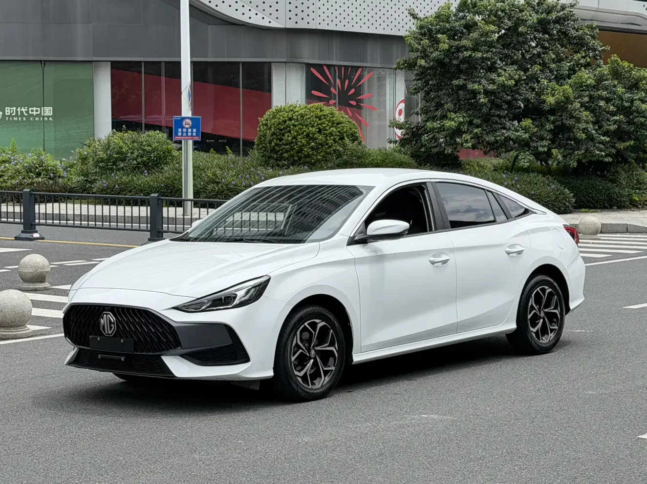 MG 5  из Китая