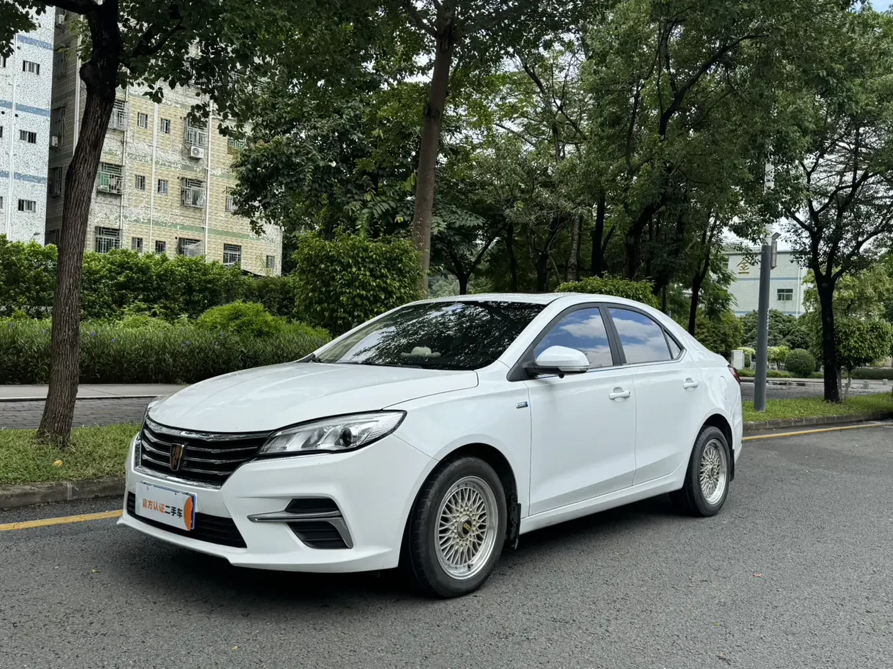 Roewe 360  из Китая